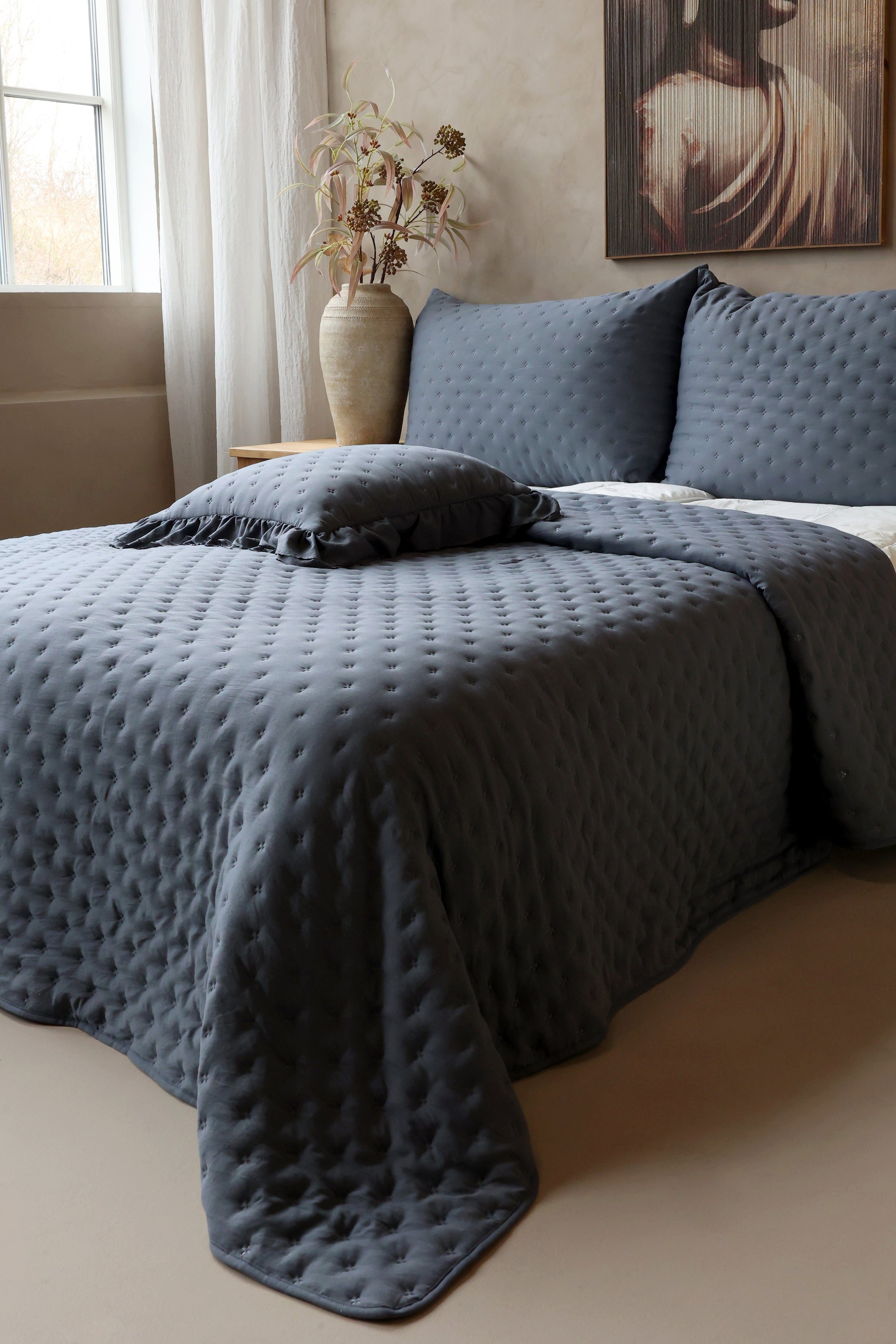 Chic Antique Bettüberwurf Chic Antique Aix Soft Bettdecke Midnight