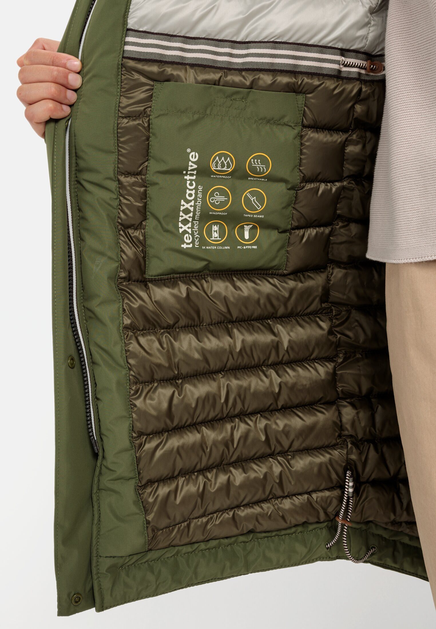 camel active Funktionsmantel aus recyceltem Polyester Kapuze