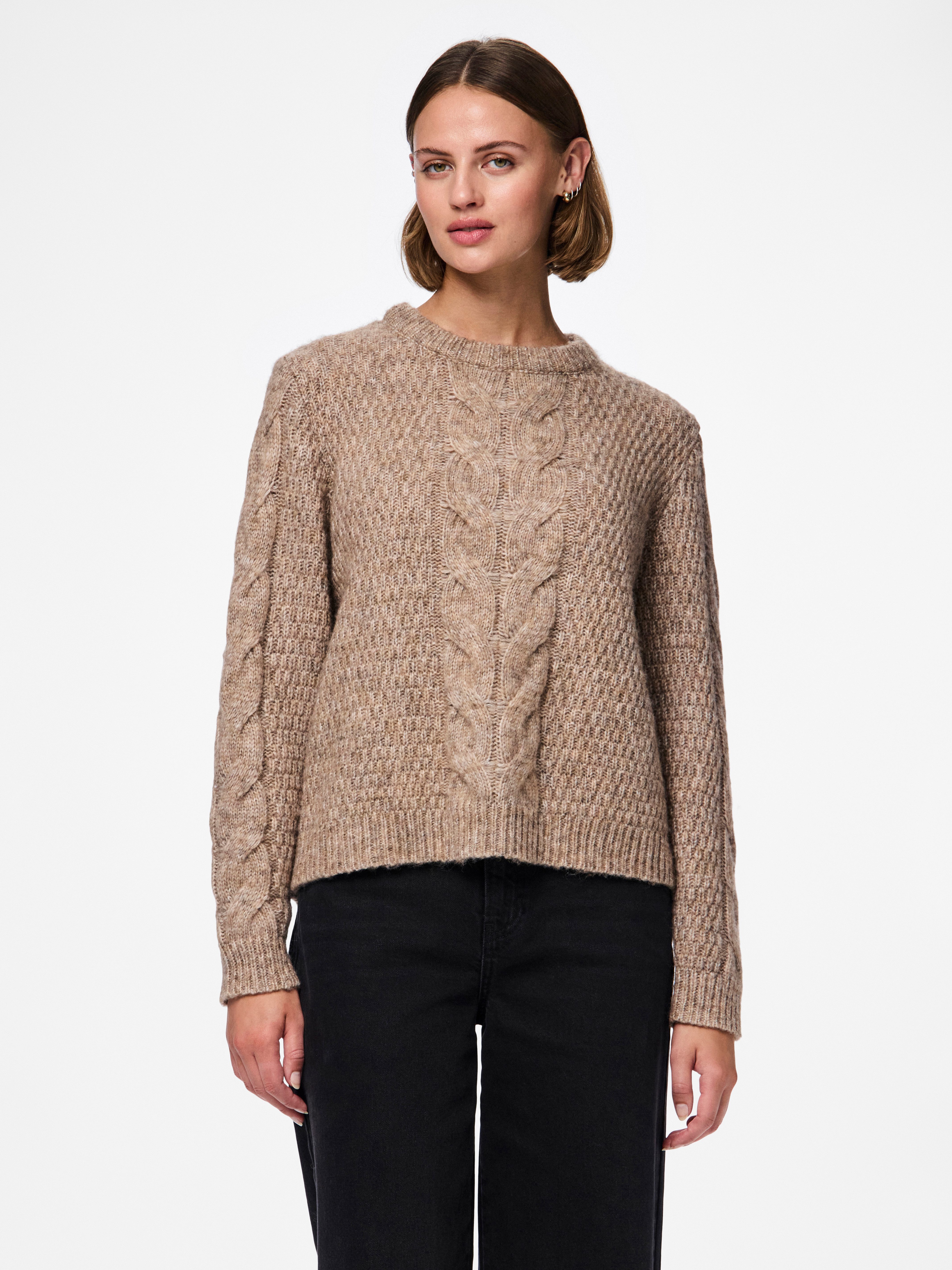 pieces Strickpullover PCNINA LS O-NECK KNIT NOOS BC