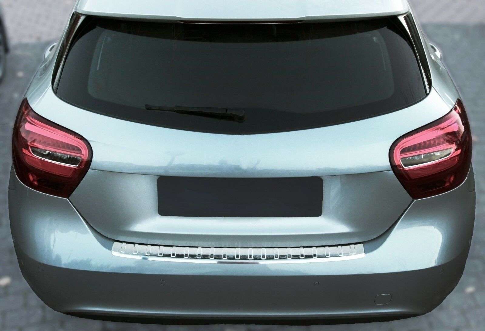 RECAMBO Ladekantenschutz für alle MERCEDES A-KLASSE W176, BJ 2012-2018 Stoßstangenschutz, V2A rostfrei, Exklusive Optik, praktischer Schutz & perfekte Passform