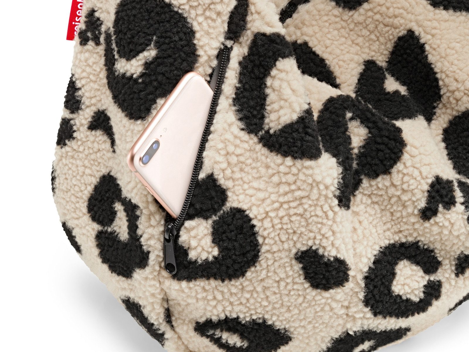 REISENTHEL® Umhängetasche moonbag teddy leo cream – Bild 4 von 5