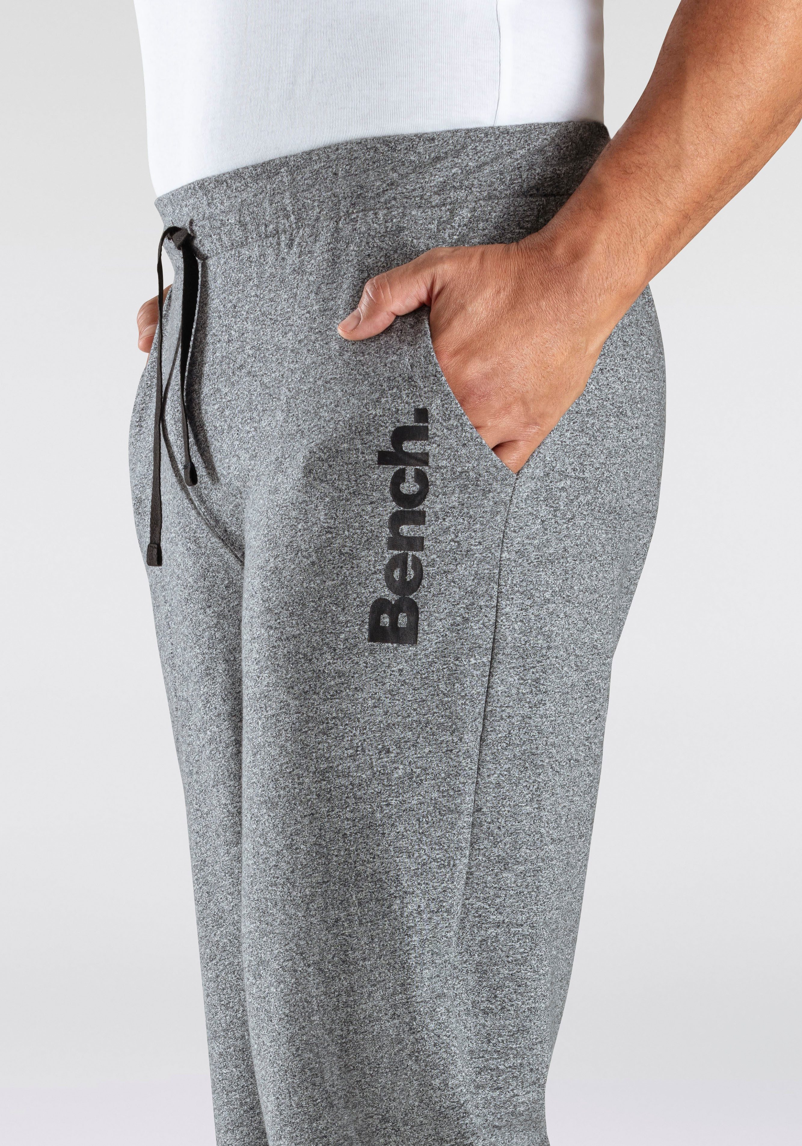Bench. Loungewear Relaxhose aus leichter Sweat-Qualität