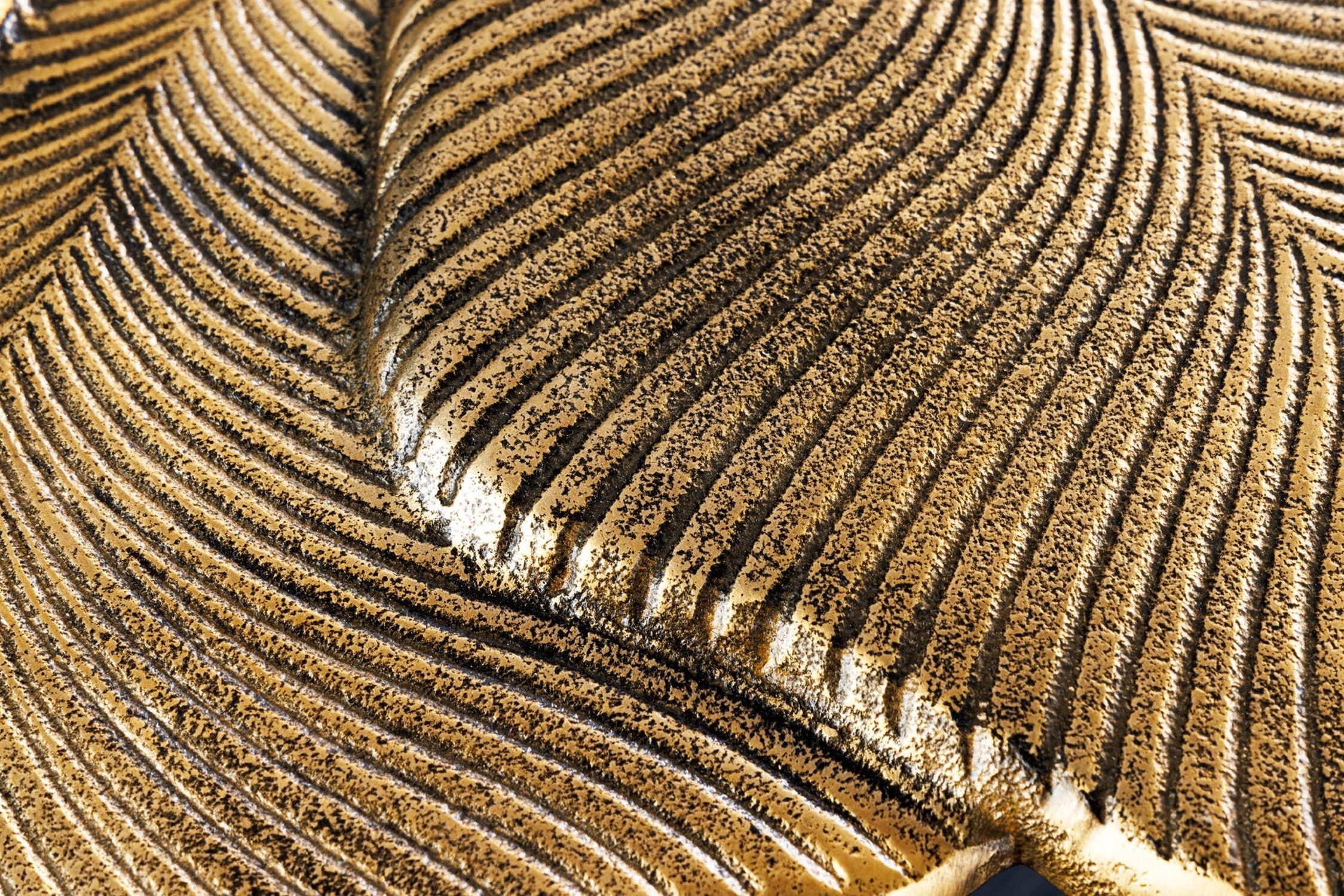 Licht-Erlebnisse Couchtisch DANIEL, Handarbeit aus Metall in Gold Schwarz 56 x 58 x 52 cm (LxBxH)