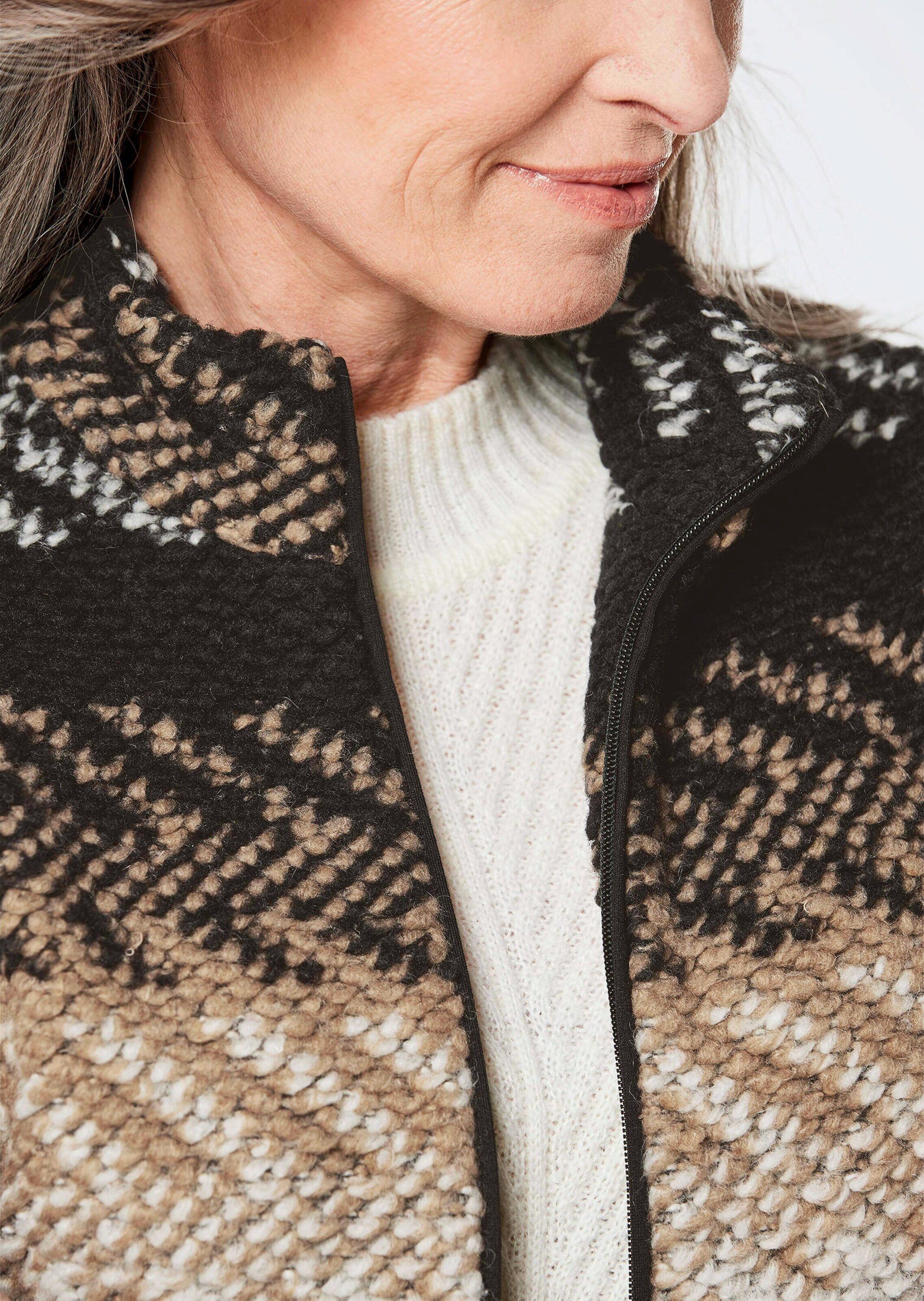 GOLDNER Outdoorjacke Kurzgröße: Gerade Herbstjacke, Blockstreifen Kurzjacke mit Stehkragen, Reißverschluss, Seitennahttaschen, Langarm