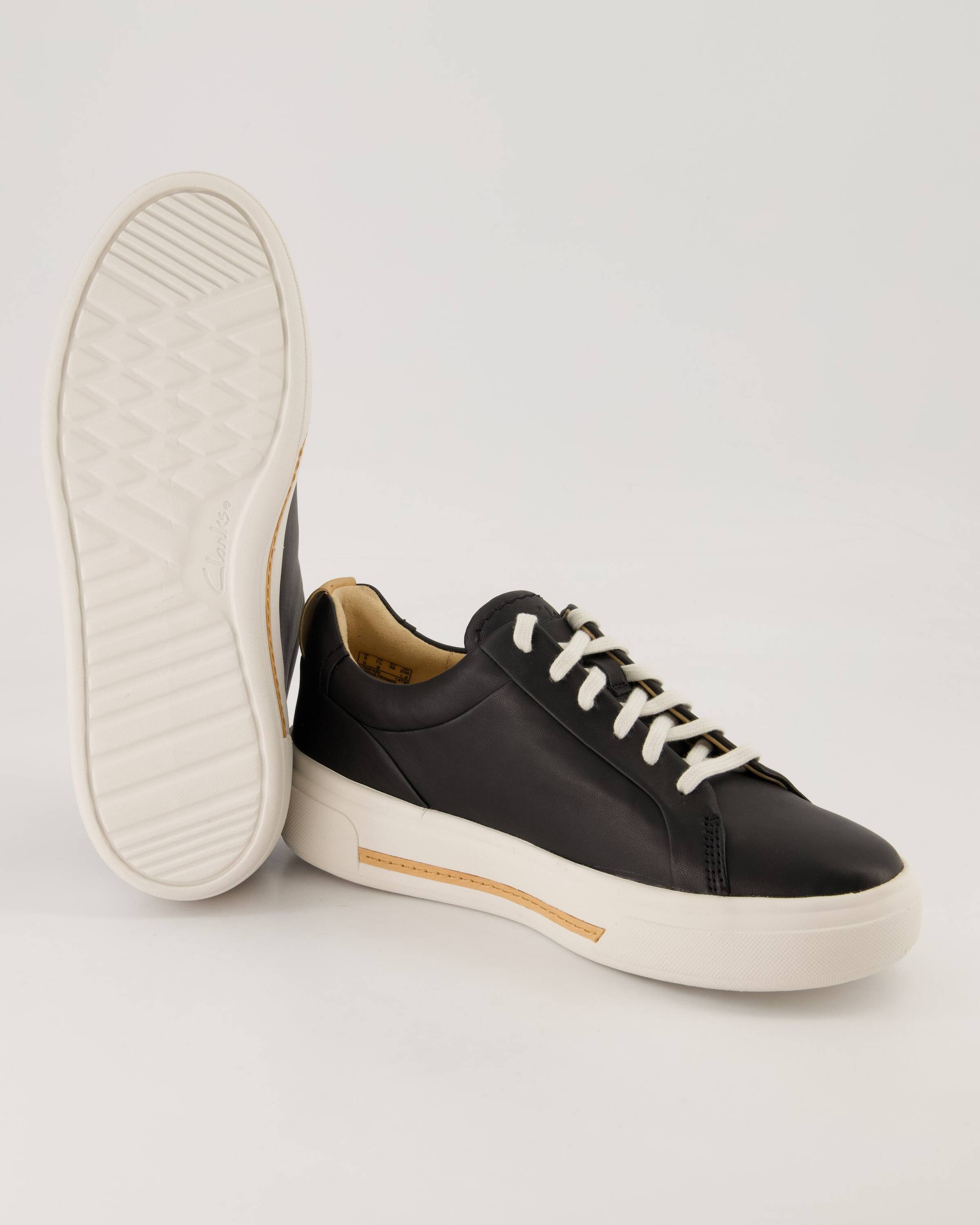 Clarks Hollyhock Walk Sneaker