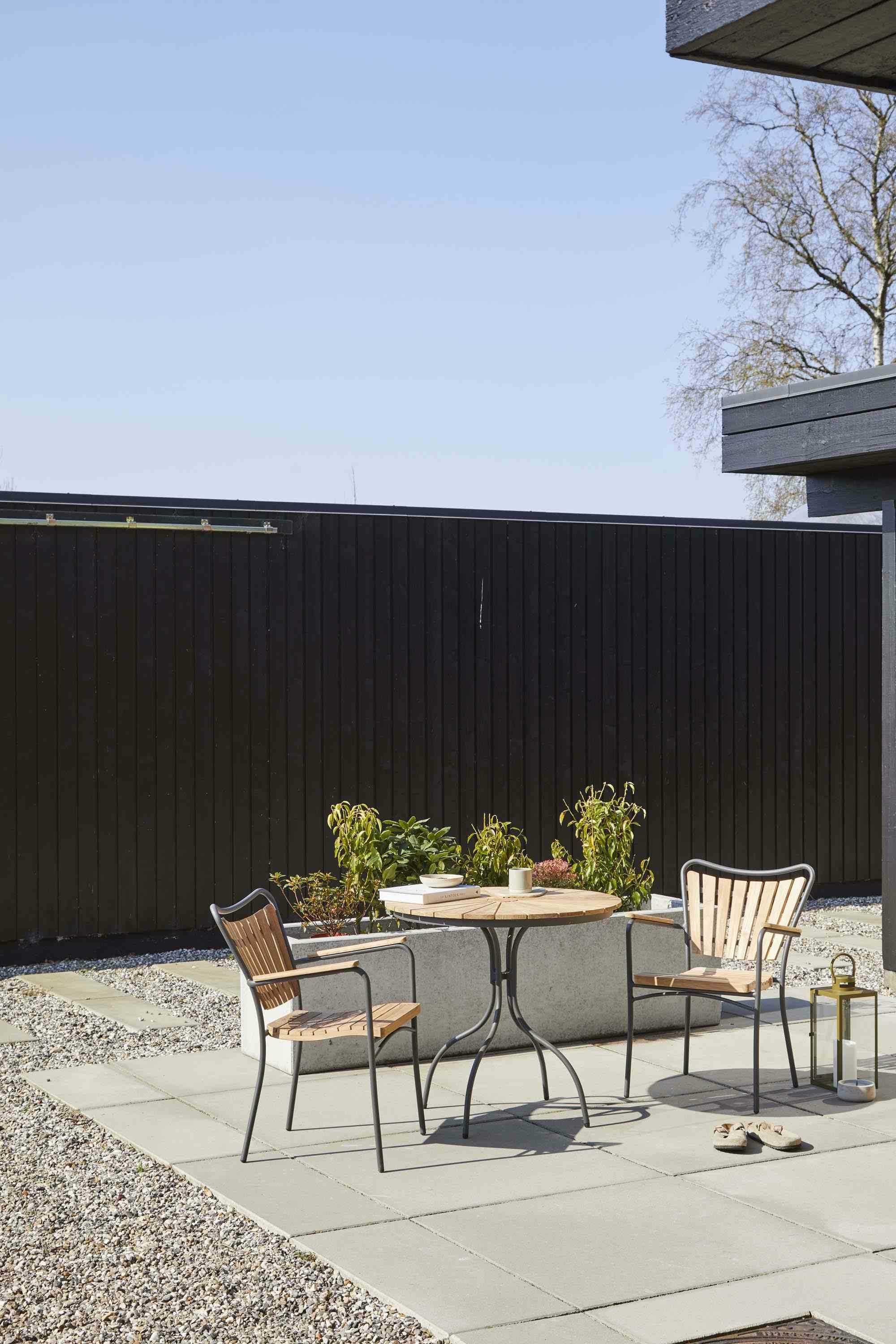 Cinas Garten-Essgruppe Ellen, (3-tlg), Dezente Retro-Anmutung, robuste Ausführung, wohnlicher Ausdruck