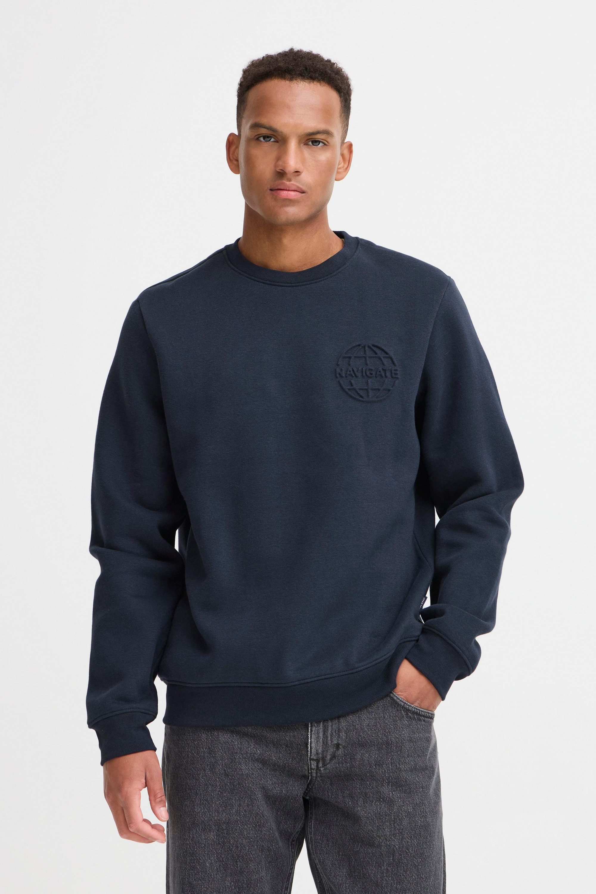 Blend Rundhalspullover BHFAVIAN SWEATSHIRT Klassischer Sweater mit Ton-in-Ton-Applikation