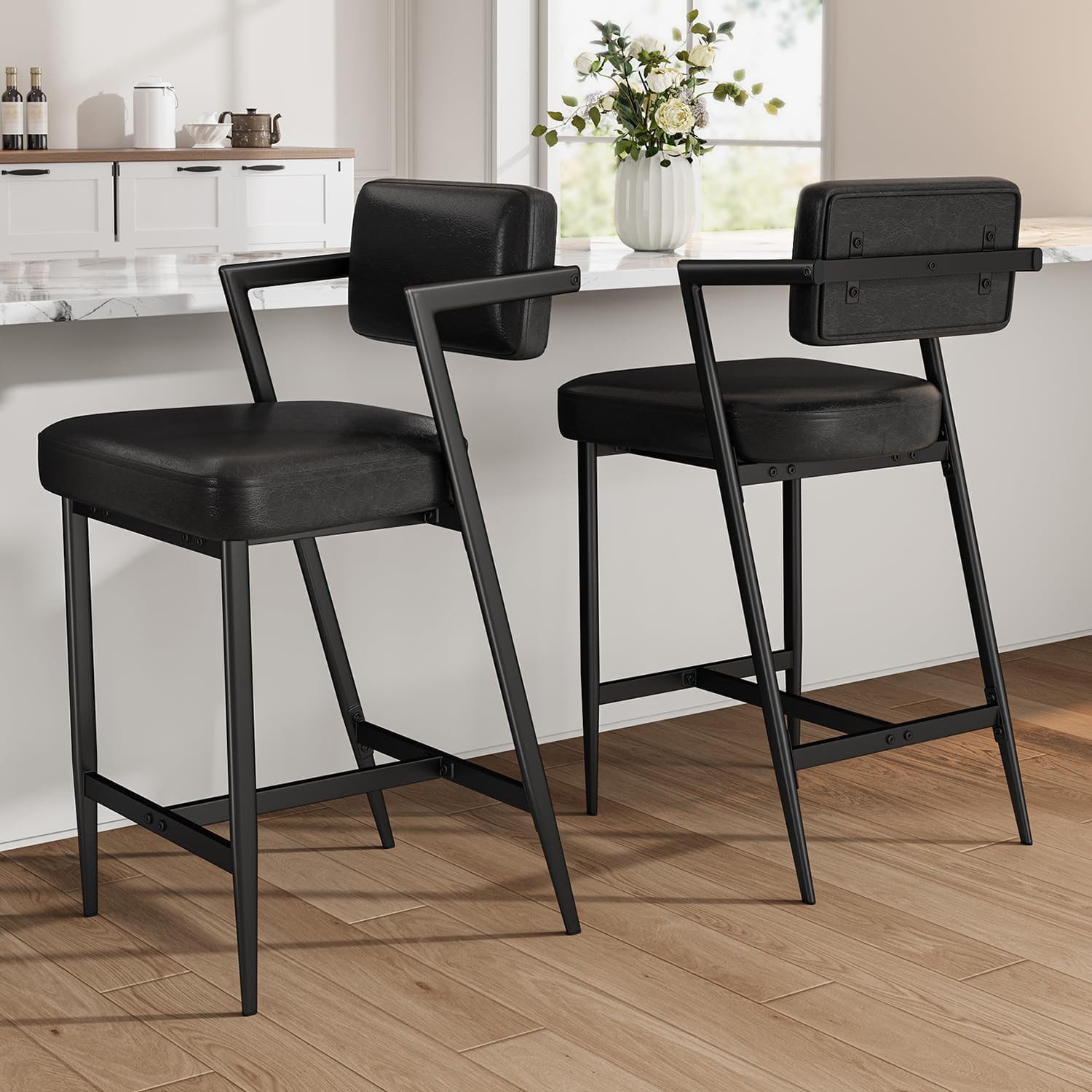 GarveeMore Barhocker 2er-Set mit dicker Polsterung und verstärkten Metallbeinen 68cm hohe, Barhocker mit Arm- und Fußstütze für Kücheninsel,Tresen oder Küche