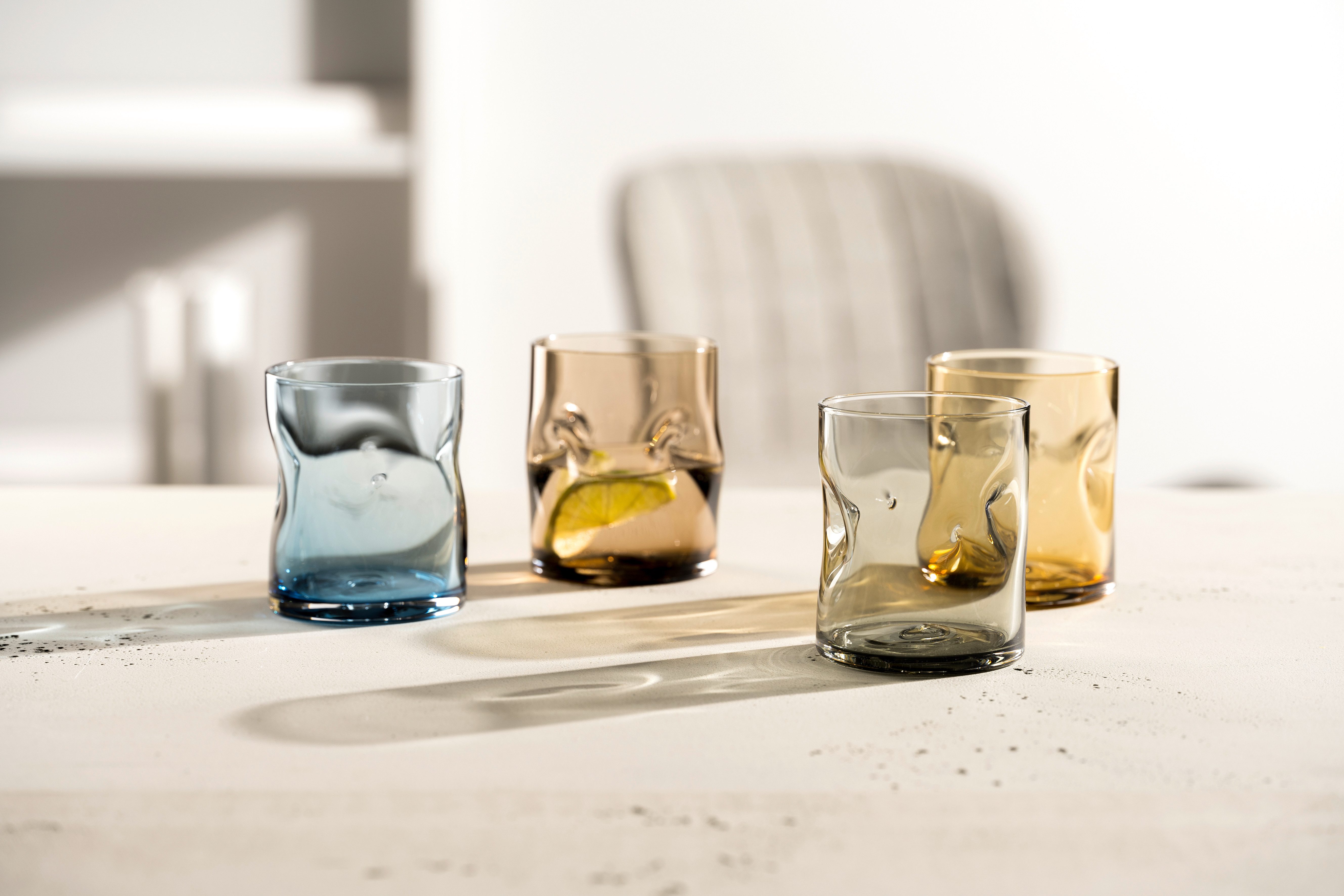 LEONARDO Gläser-Set Trinkglas VESUVIO, 300 ml, 4er-Set, 4-tlg., Glas, konische Form, markantes Design - mit Einquetschungen
