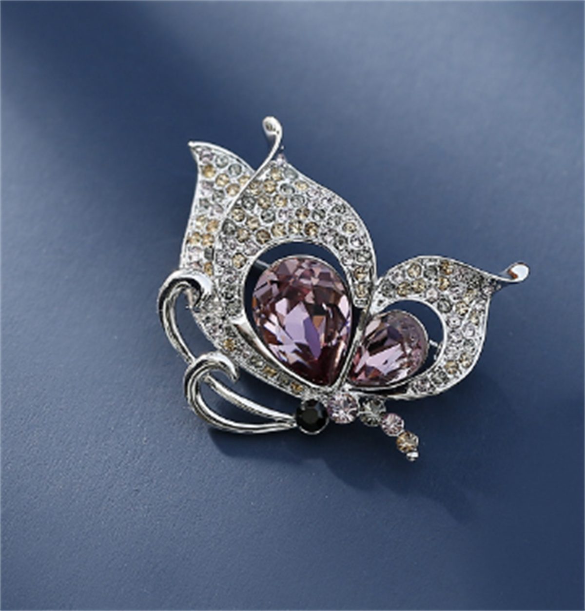 Vintage Kristall-Schmetterlings-Zirkon-Brosche Lila carefully exquisite Brosche selected wasserdichte