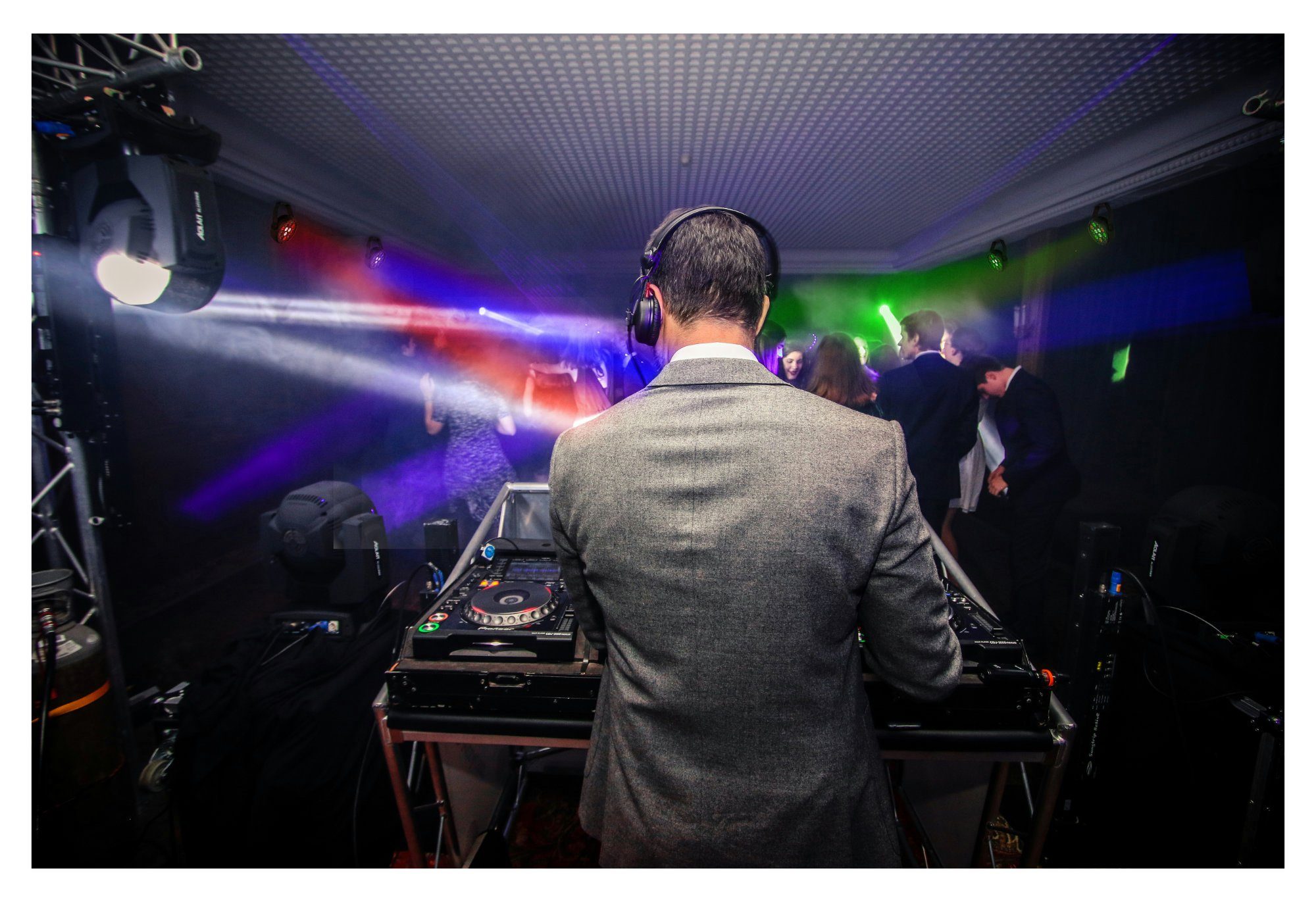 Showlite Discolicht PL-12 USB-PAR12 Partyspot - Stromversorgung über USB-Netzteil, Integriertes Mikrofon für Musiksteuerung