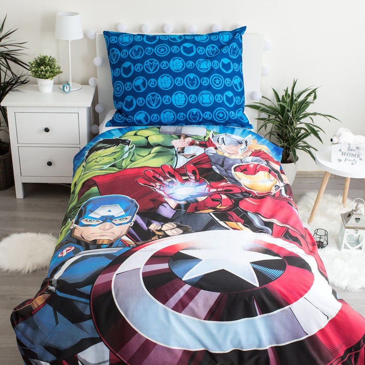 Jerry Fabrics Kinderbettwäsche Marvel Avengers Kinder Bettwäsche mit Leuchtmotiv, Renforcé, 2 teilig, 100% Baumwolle