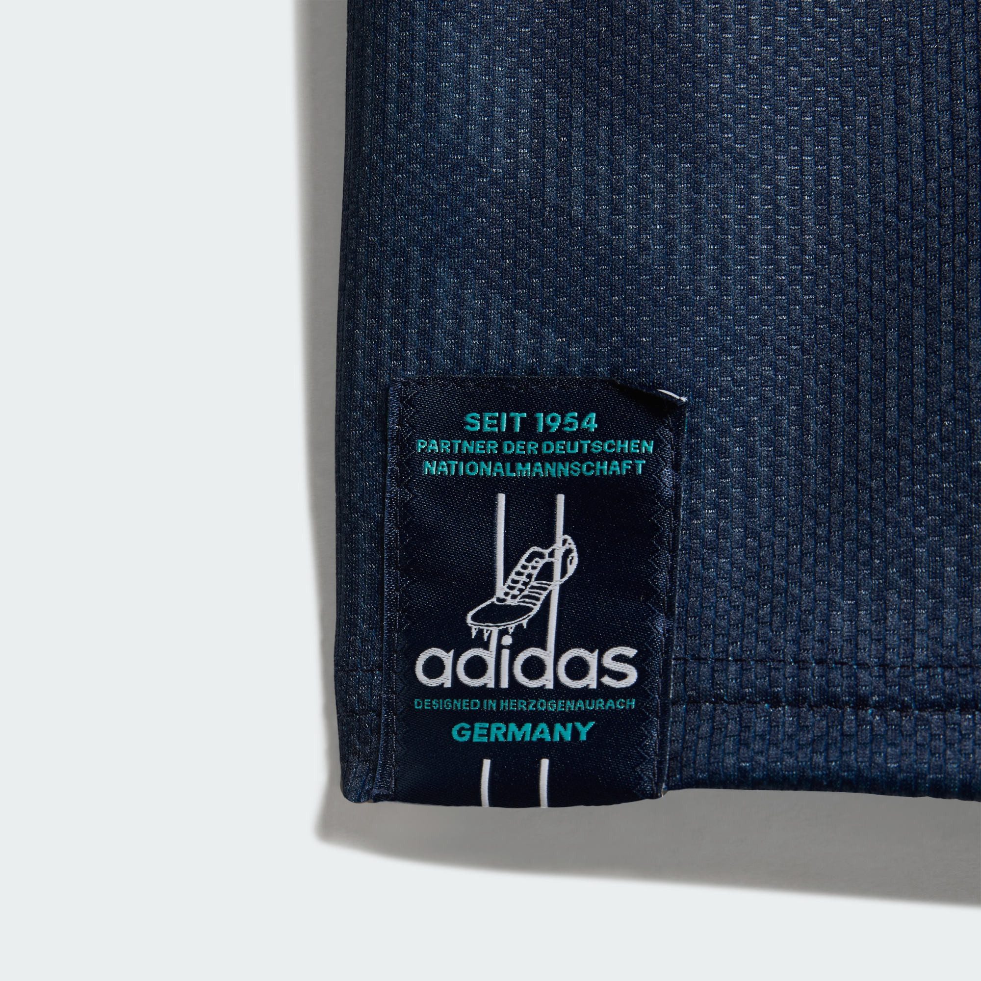 adidas Performance Trainingsanzug DEUTSCHLAND 26 KIDS AUSWÄRTSAUSRÜSTUNG (1-tlg)