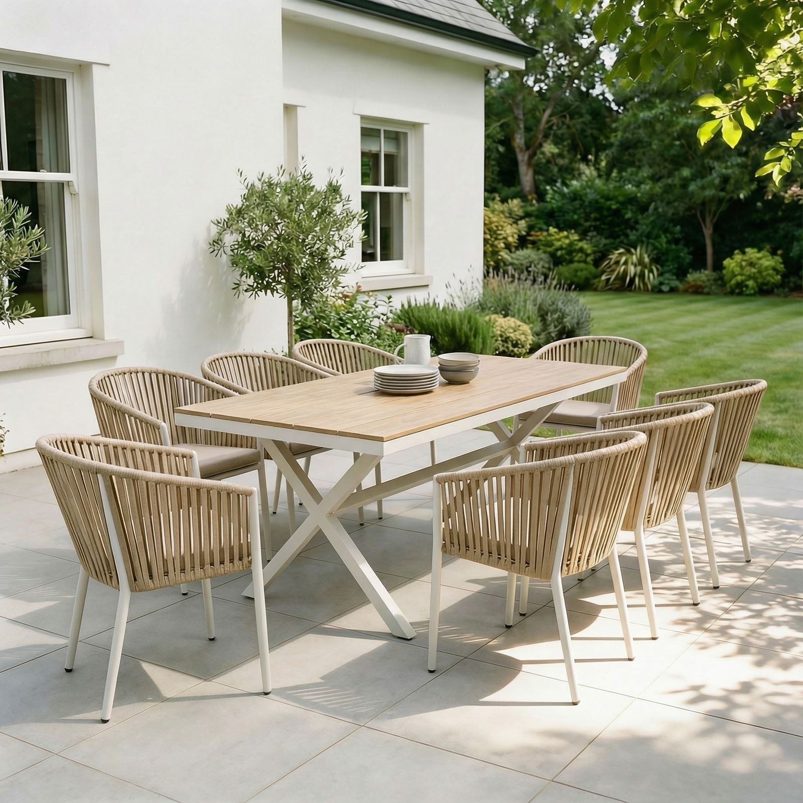 IDIMEX Garten-Essgruppe ISOLA, (9-tlg), Gartenmöbelset mit 8 Stühlen und Tisch mit Alu & Holzoptik weiß