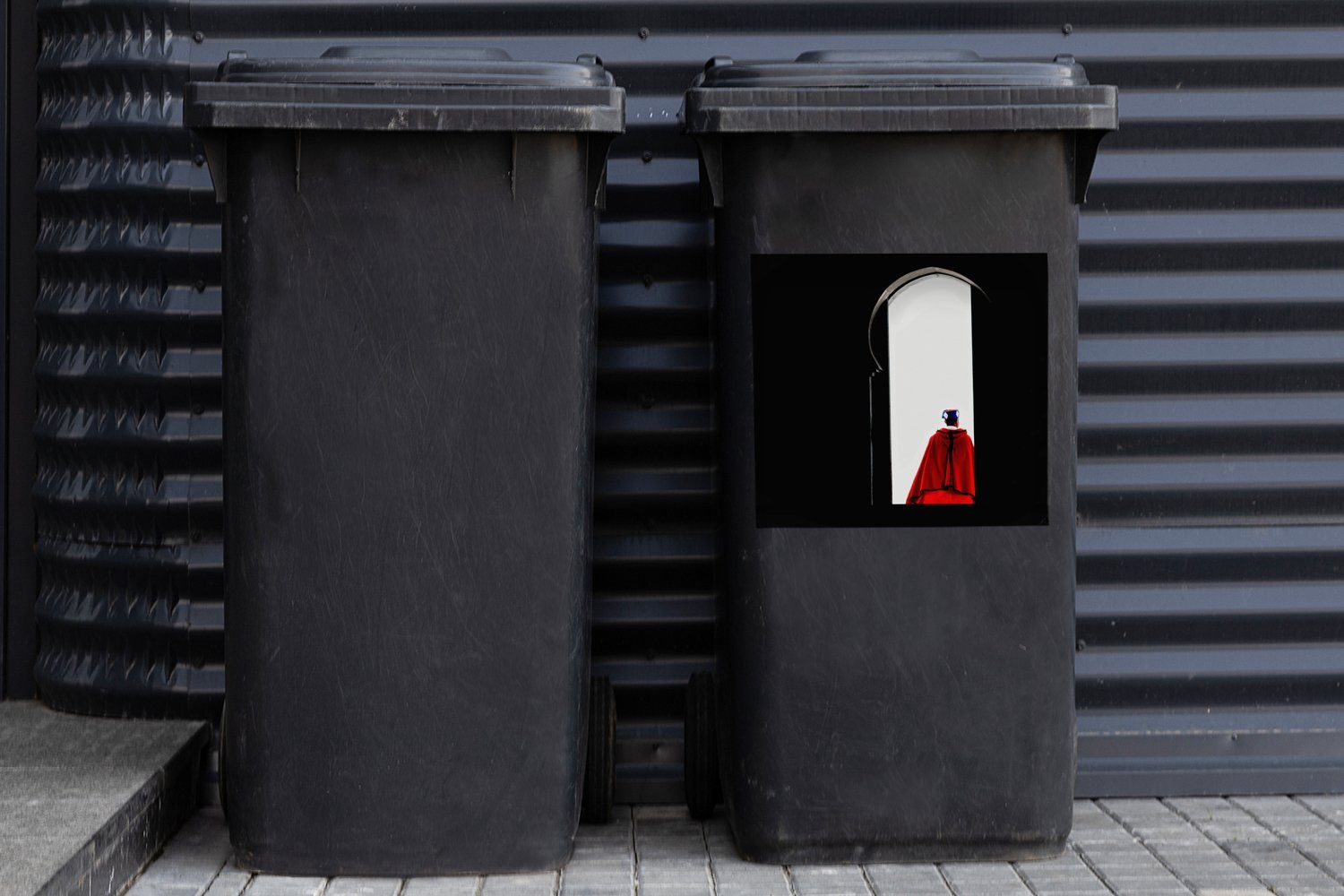 MuchoWow Wandsticker Tür - Mann Mülltonne, Mülleimer-aufkleber, St), Abfalbehälter Schwarz Container, - (1 Rot Sticker, 