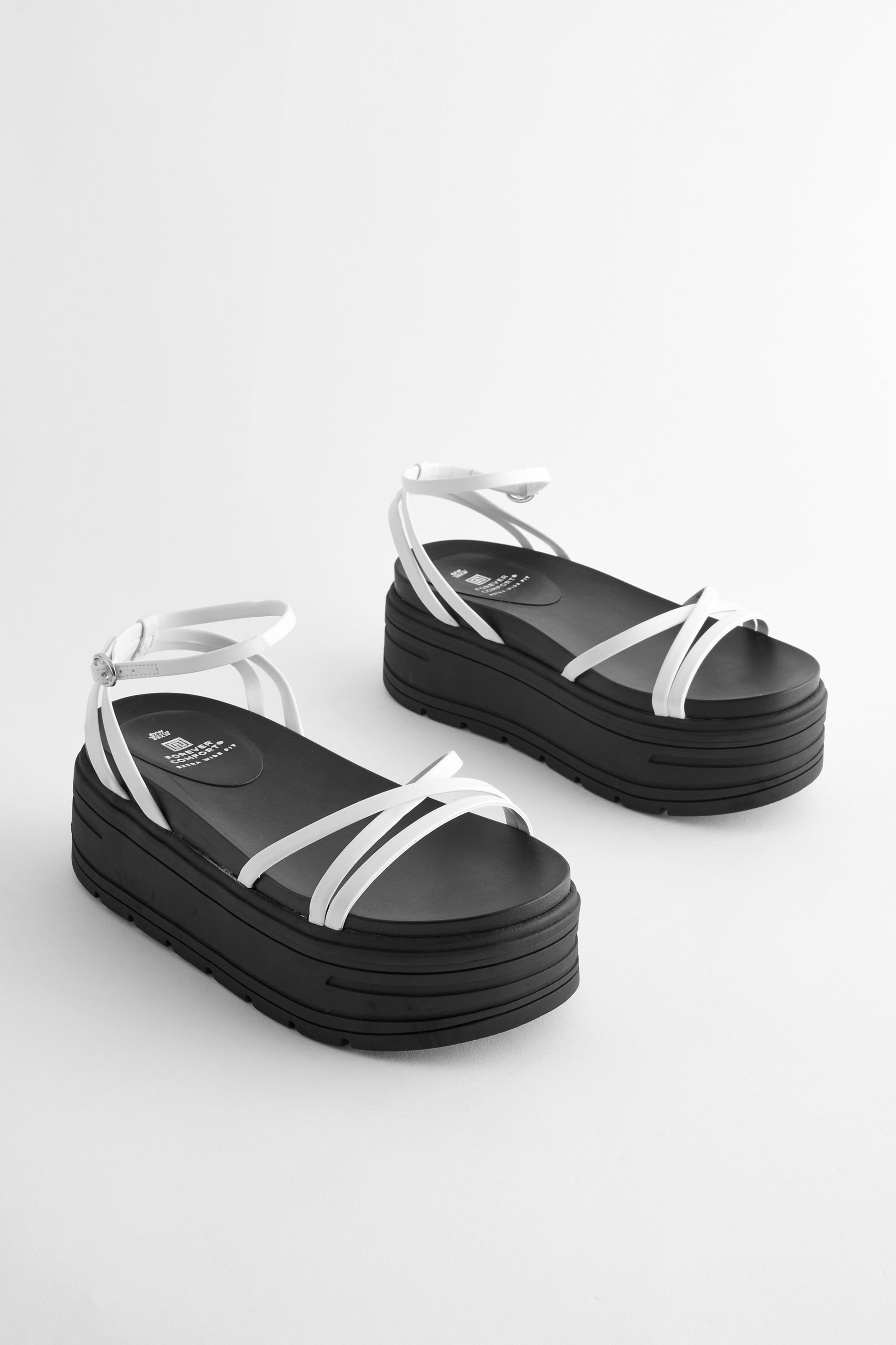 Next Riemchensandalen mit Flatform-Sohle, extra weit günstig online kaufen