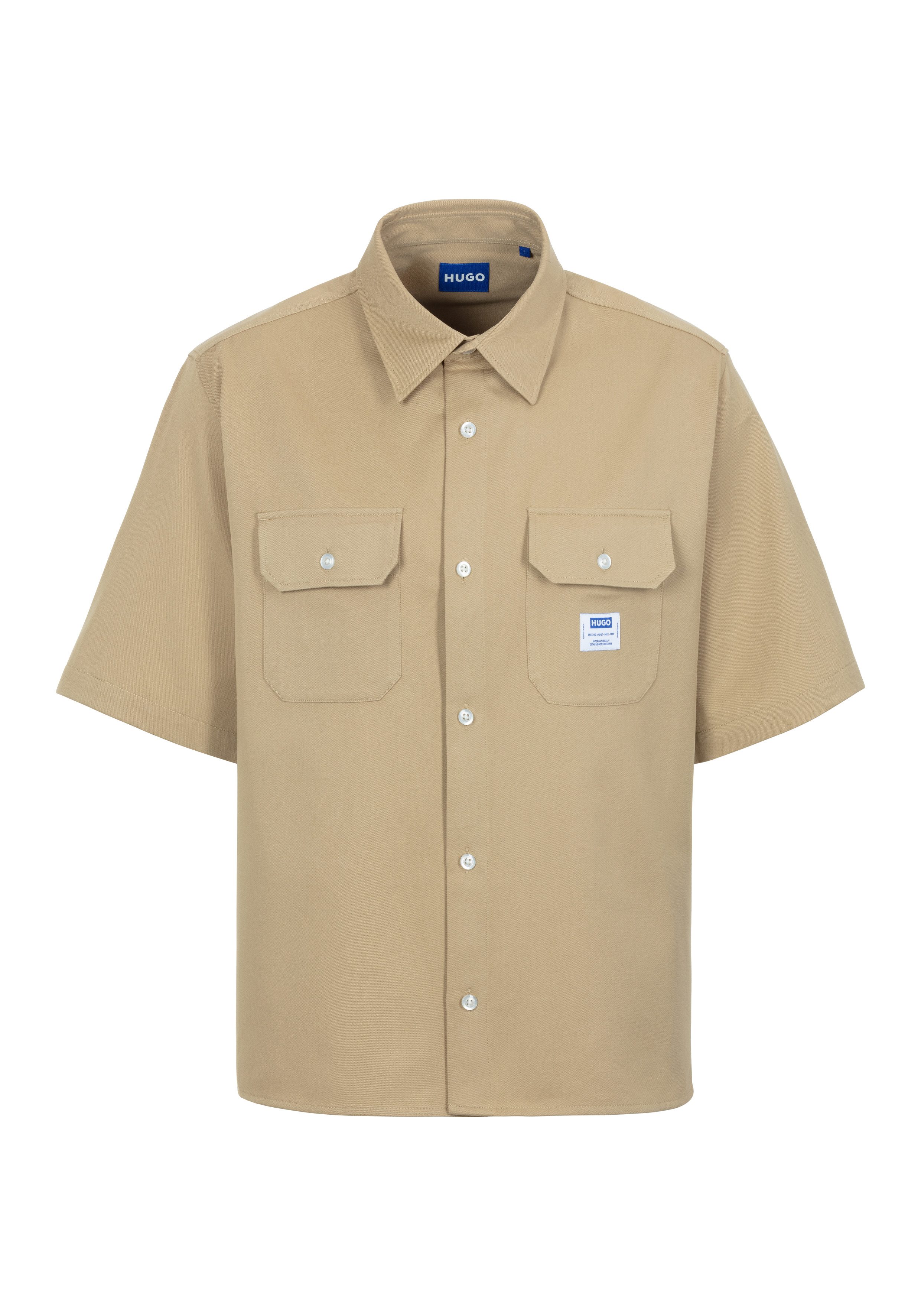 HUGO Blue Kurzarmhemd Ekyno mit kontrastfarbenem Logo-Badge auf der Brust
