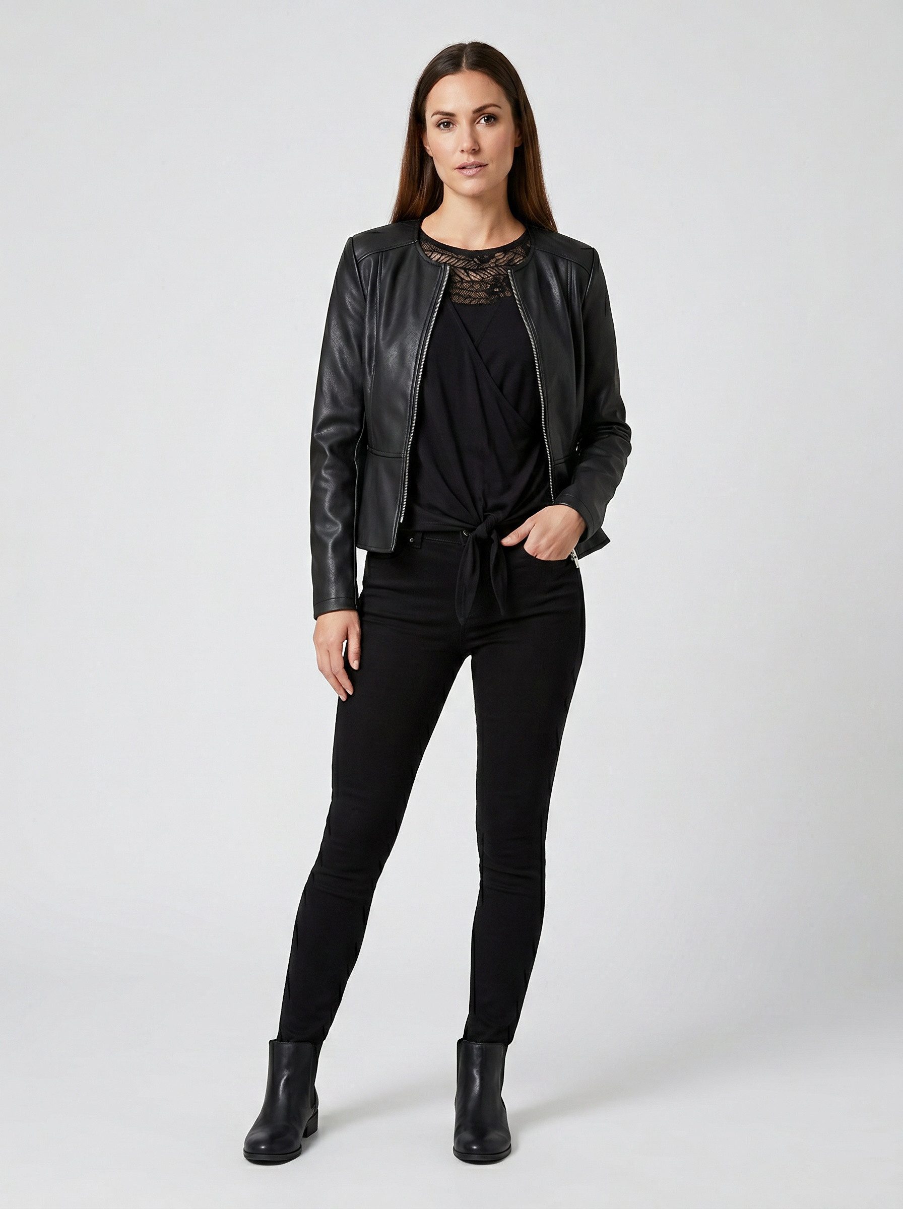 Zum Outfit 12