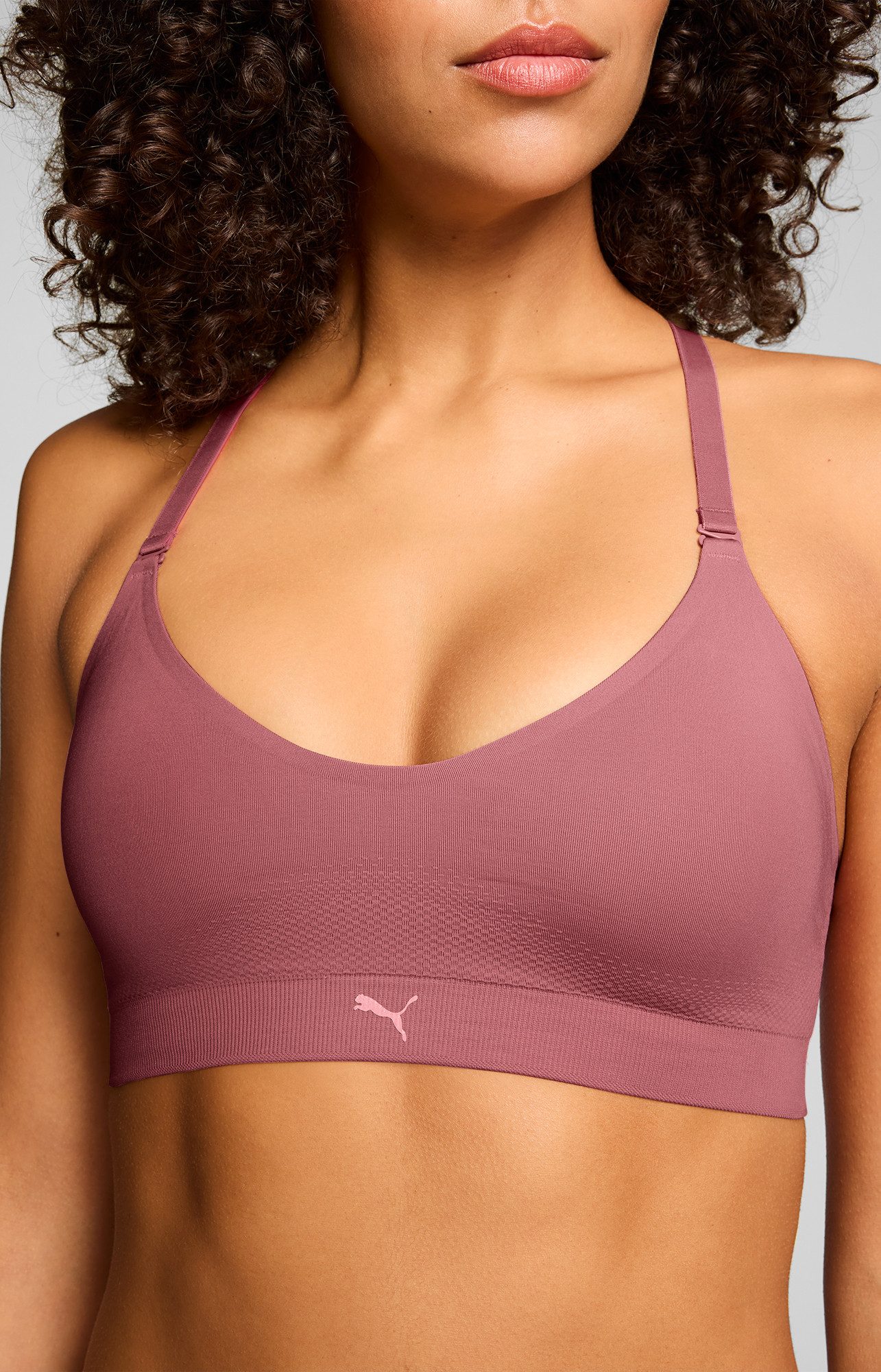 PUMA Sport-Bustier PUMA WOMEN 3D KNIT SPORT TRIANGLE TOP wendbare und verstellbare Träger für einen personalisierten Look