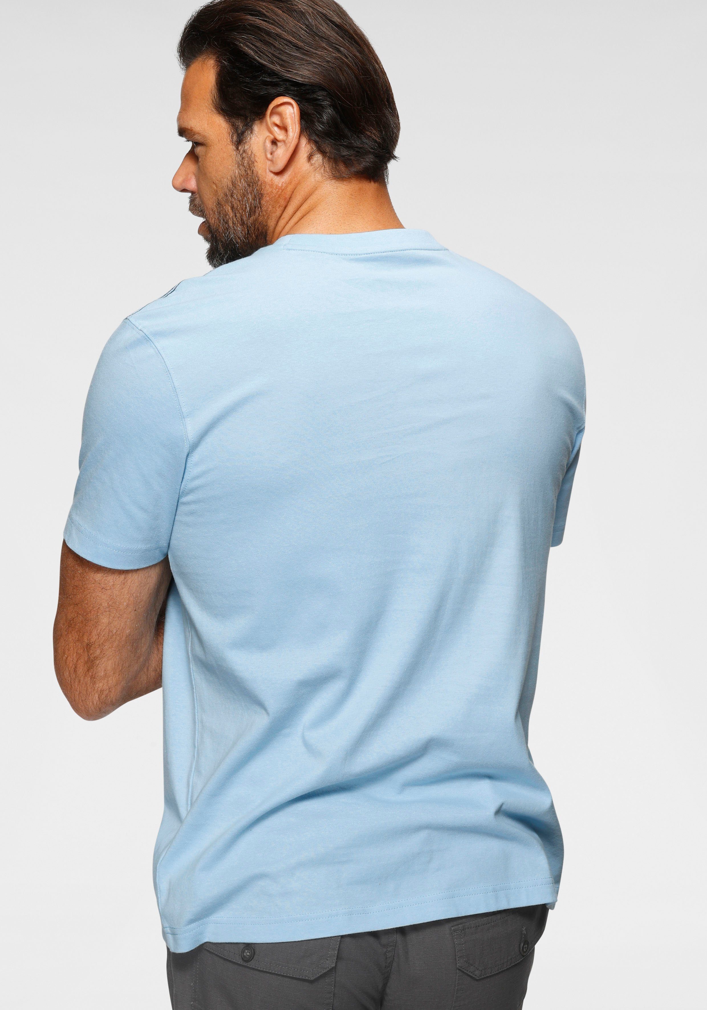 Man's T-Shirt World hellblau mit Brustprint