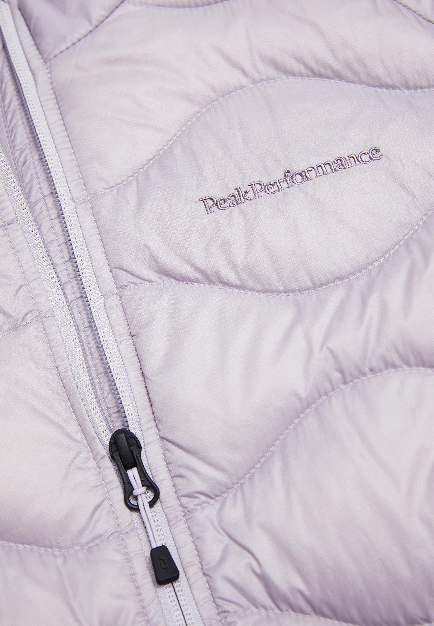 Peak Performance Daunenjacke W Helium Down Jacket mit sportivem Design