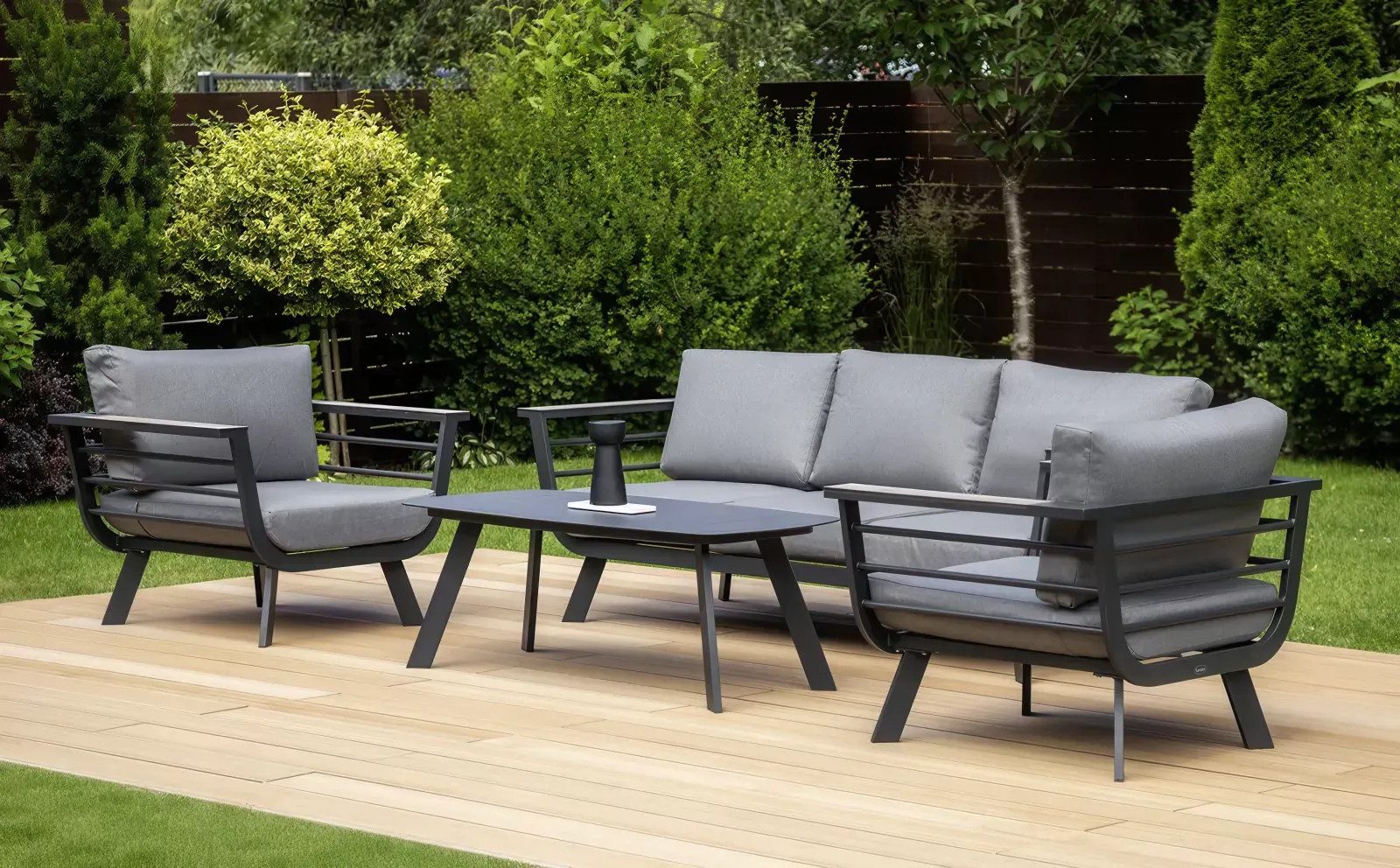 Focus Garden Gartenlounge-Set "Aspen Caffee"4-teilig für 5 Personen, Outdoor, Skandinavisch, (Set, 1 Sofa, 2 Sessel, 1 Tisch), bestehend aus 3-Sitzer Sofa, 2 Sesseln und 1 Tisch