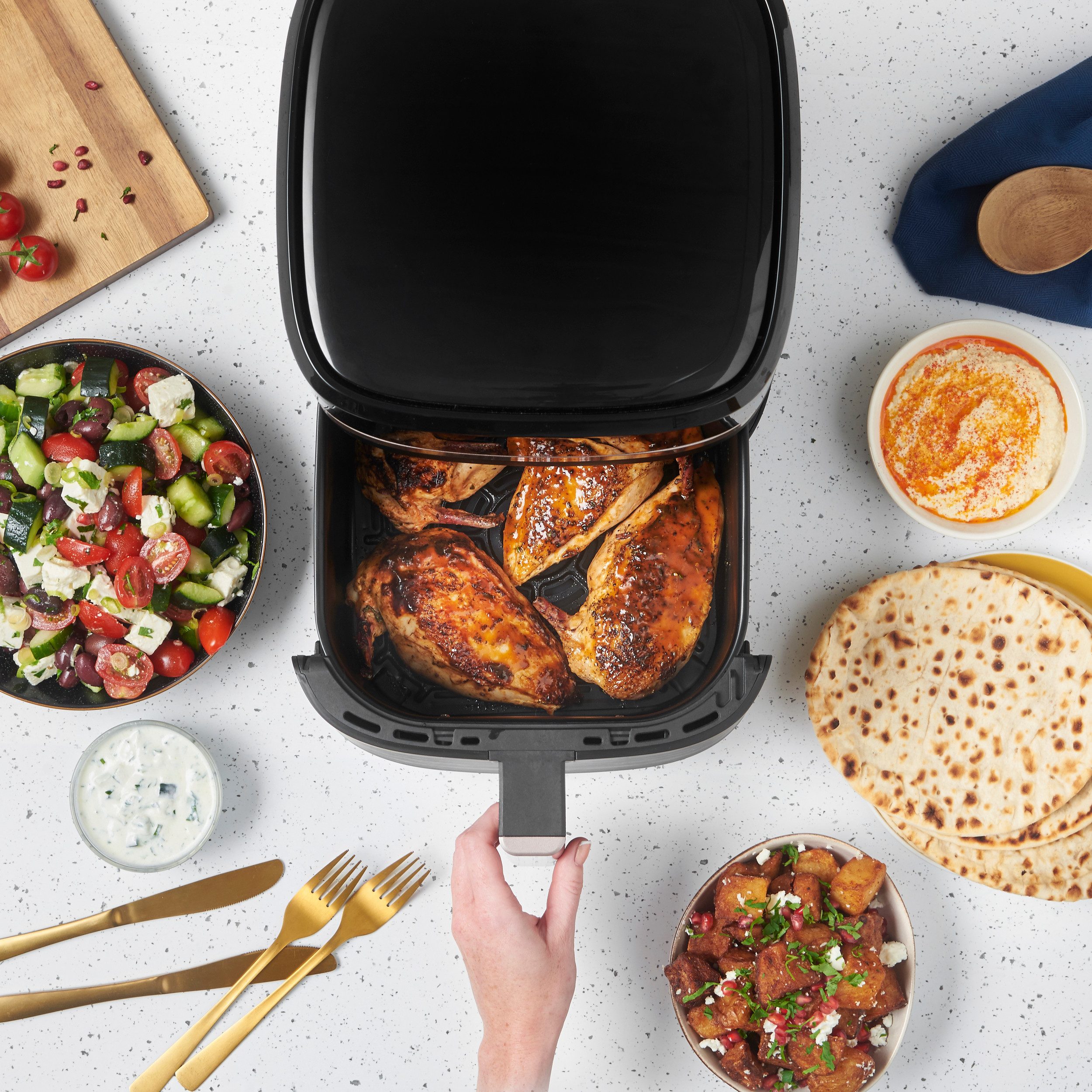 RUSSELL HOBBS Heißluftfritteuse 27630-56 SatisFry 8,3L, 1800 W, Airfryer–wenig oder kein Öl erforderlich, 9 Programme, 8,3 L – Bild 2 von 5