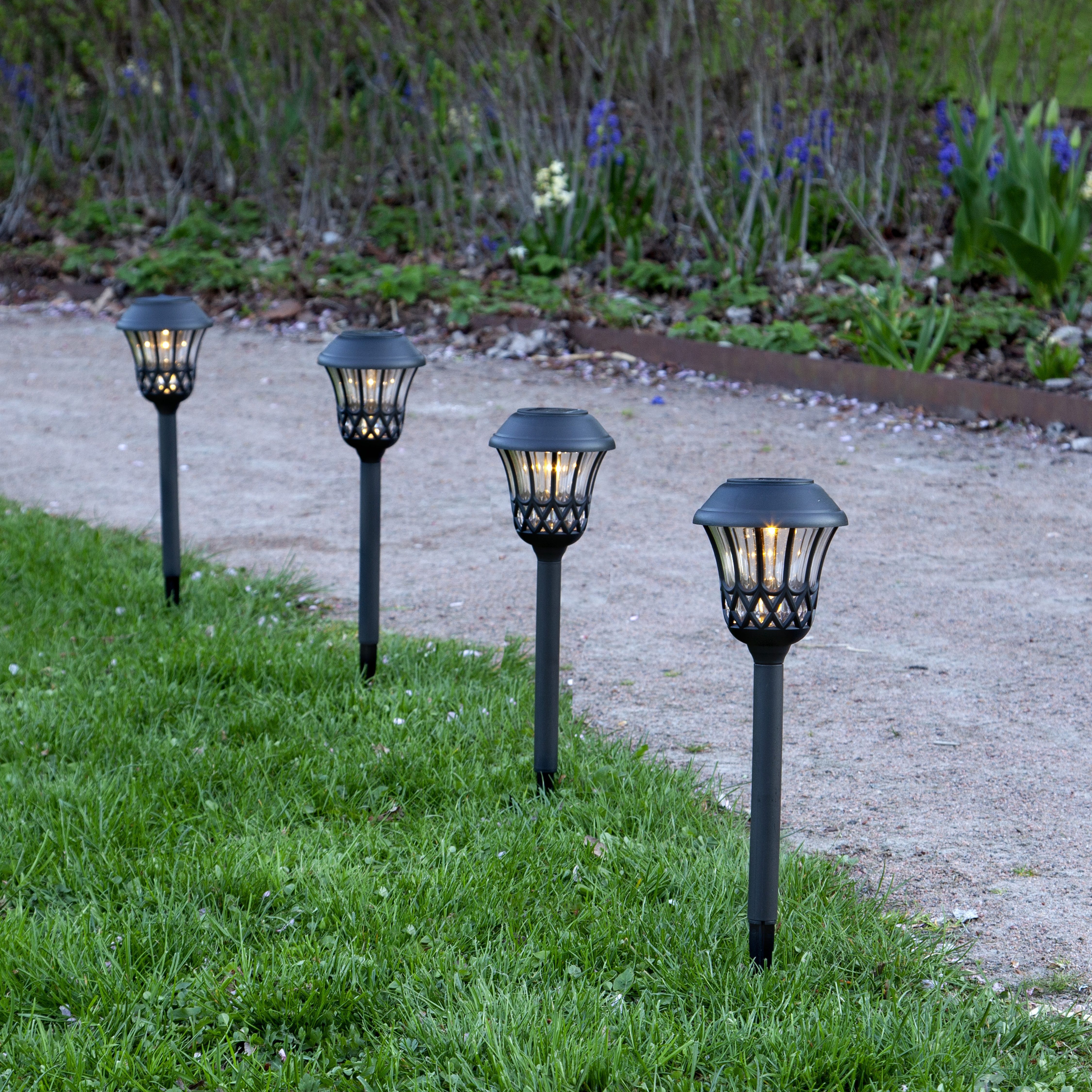 STAR TRADING LED Solarleuchte Solar-Wegleuchte Lace, Tageslichtsensor, LED fest integriert, Warmweiß, 4er-Set Solar-Wegeleuchten, dekoratives Muster, Dämmerungssensor