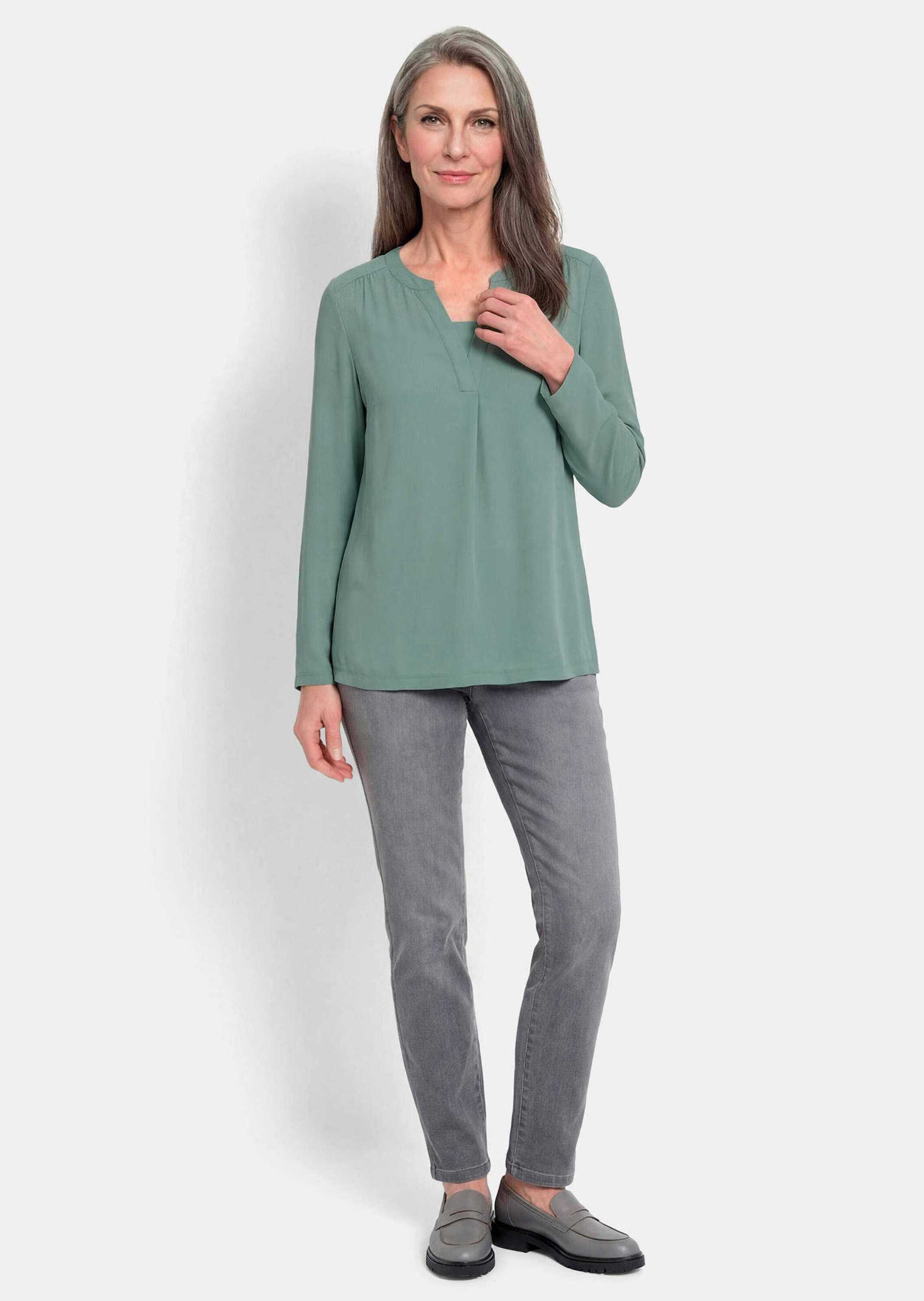 GOLDNER Shirtbluse Elegantes Chiffonshirt mit Jersey-Details Langarmshirt mit Rundhals und V-Schlitz und langen Ärmeln – Bild 2 von 5