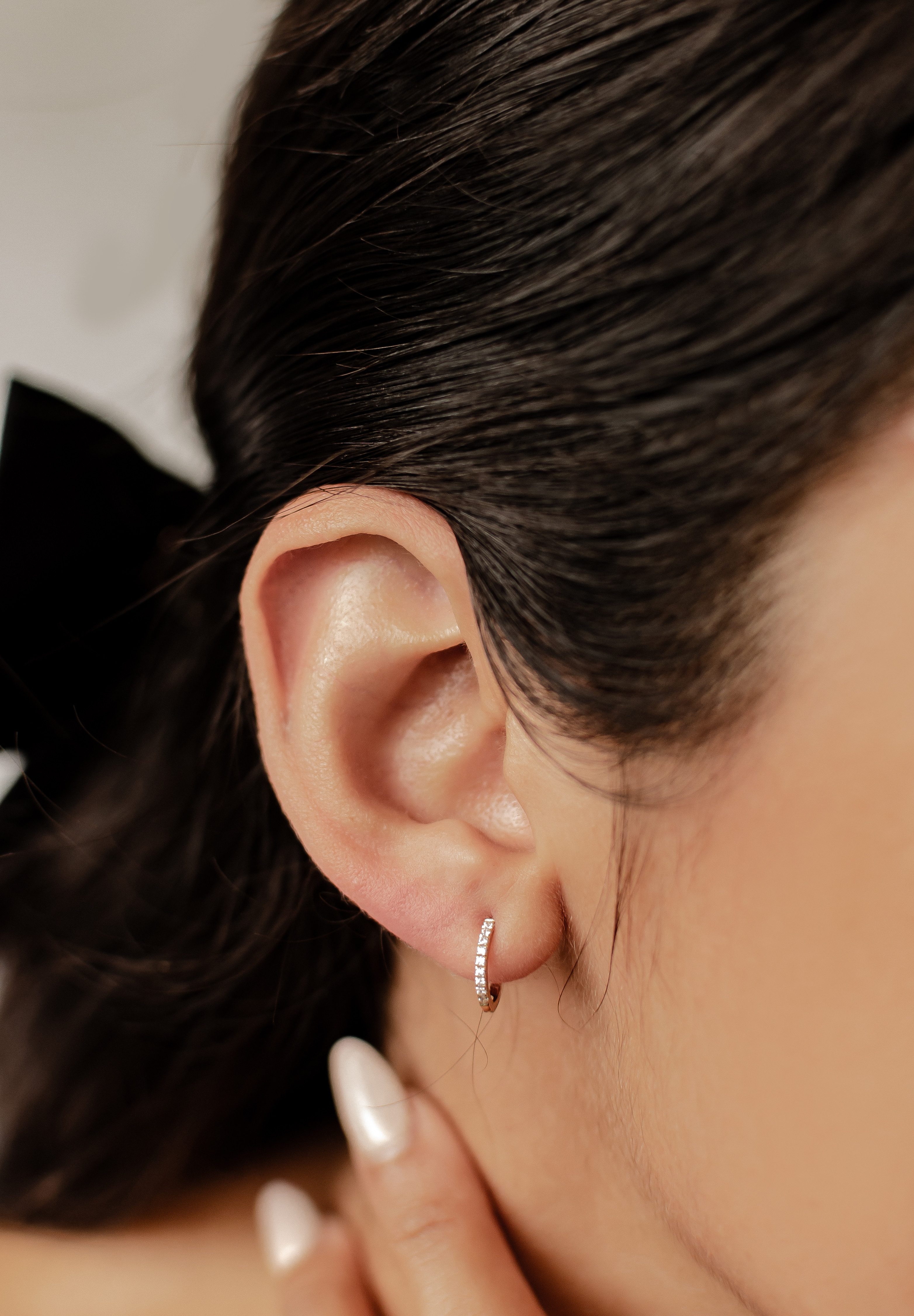 Dear Me Paar Creolen 585 Gold Weißgold Damen, mit Kristallen, Runde Damen Ohrringe 14 Karat Gelbgold, Massivgold Schmuck
