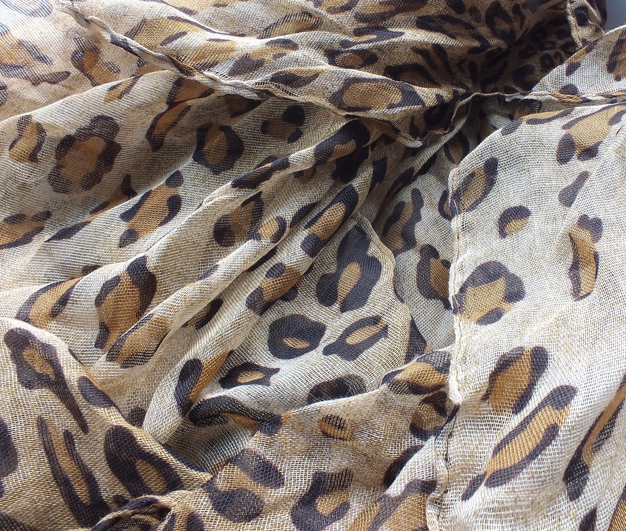 chic4home Schal Dreamy Flair, (1-St. 1-teilig), sommerlicher Damen Schal leicht beige-braun Farbpalette