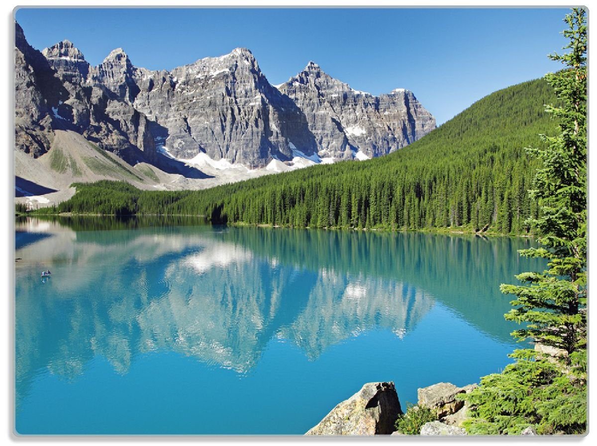 Wallario Schneidebrett Tiefblauer See mit (inkl. Kanada, Gummifüße 30x40cm Bergpanorama  ESG-Sicherheitsglas, und 4mm, 1-St), Wäldern rutschfester
