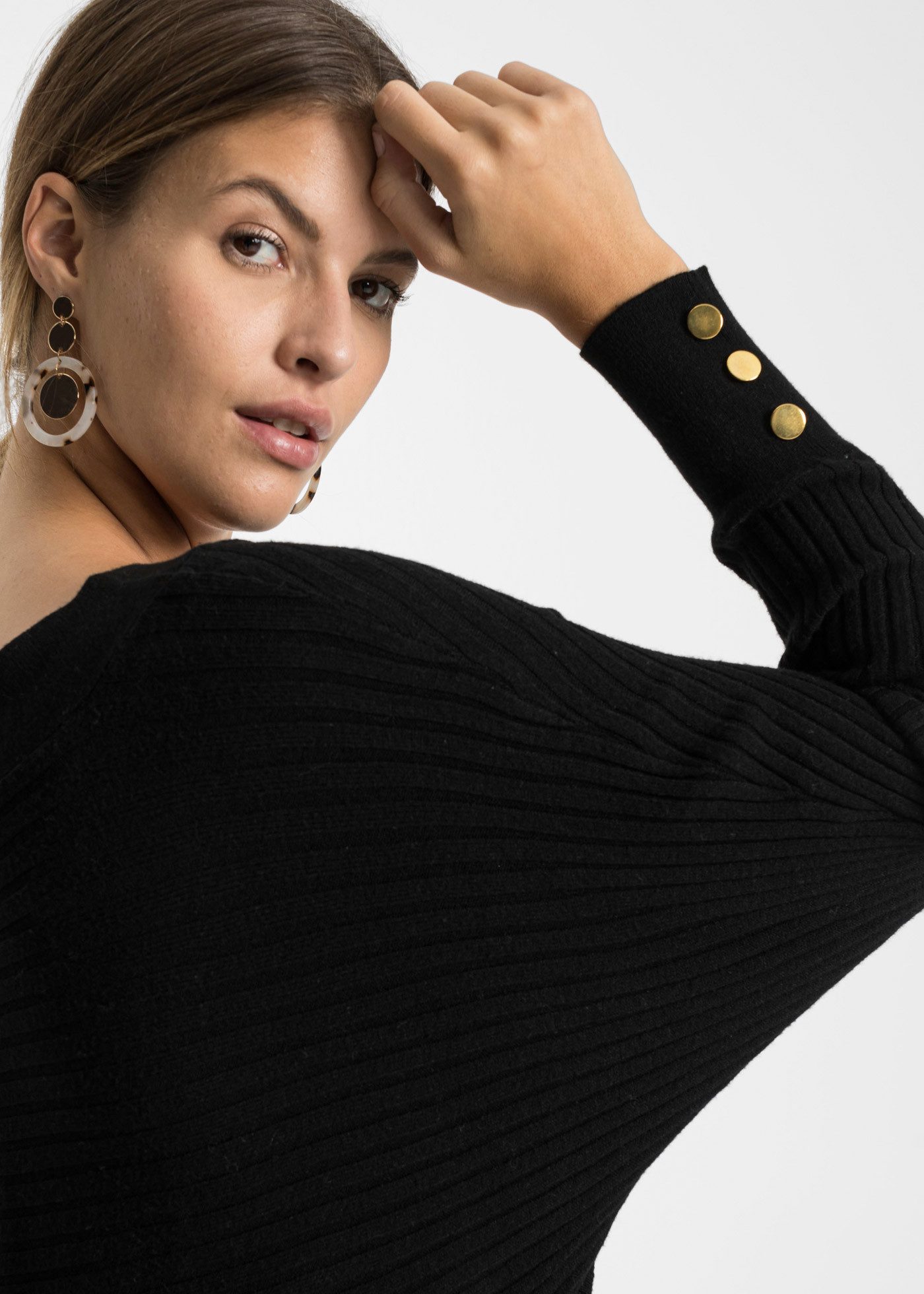 bonprix Strickpullover aus Viskose-Rippstrick, Fledermausärmel, mit Knopfdetail