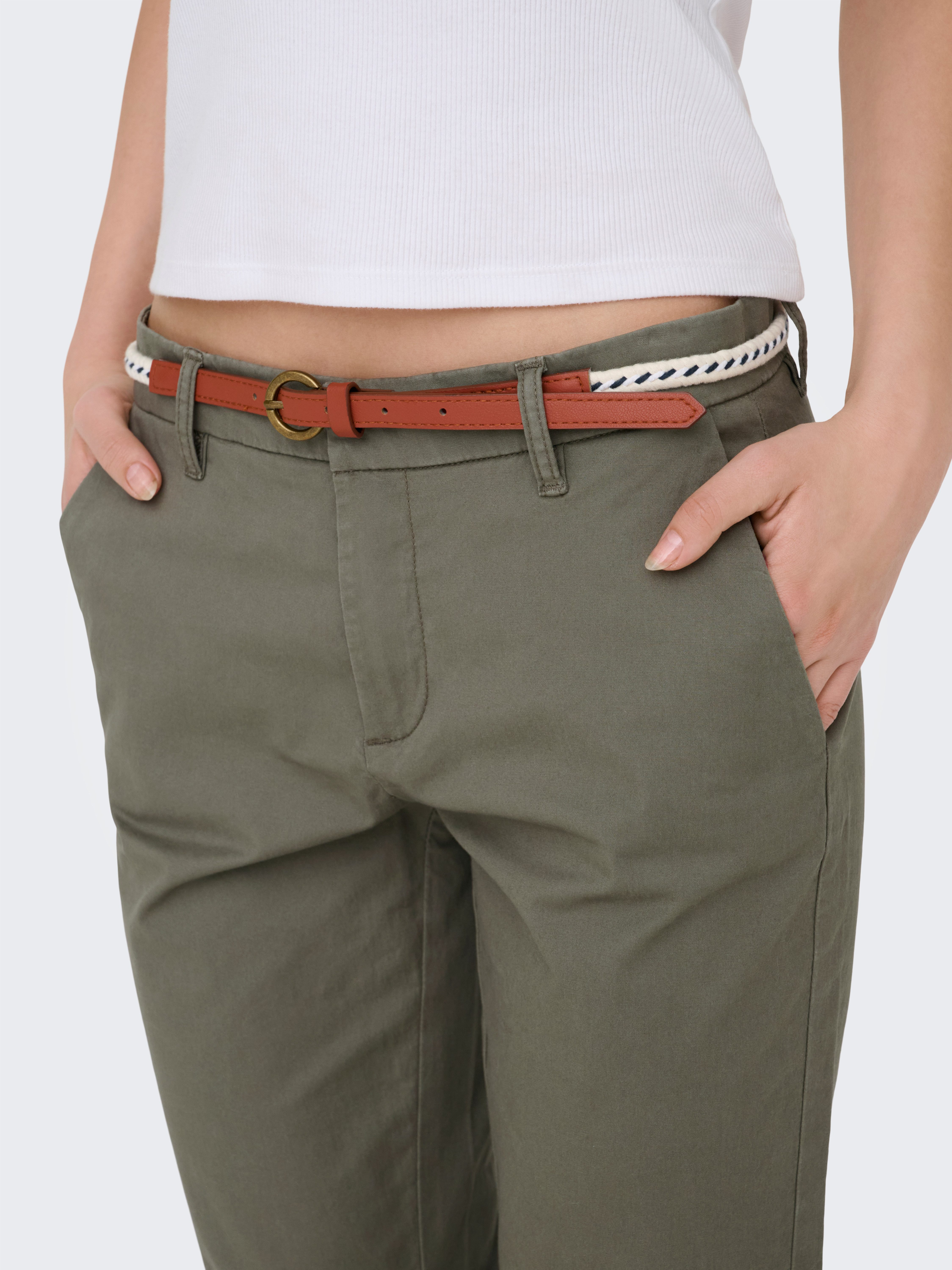 ONLY Chinohose ONLBIANA – Chinohose mit Gürtel und Umschlagsaum slim fit, modisch, Web, Baumwollmischung