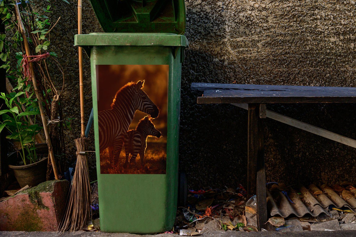 Zebra Abfalbehälter MuchoWow St), Mülleimer-aufkleber, Wandsticker (1 - Mülltonne, Fohlen - Container, Sticker, Sonne