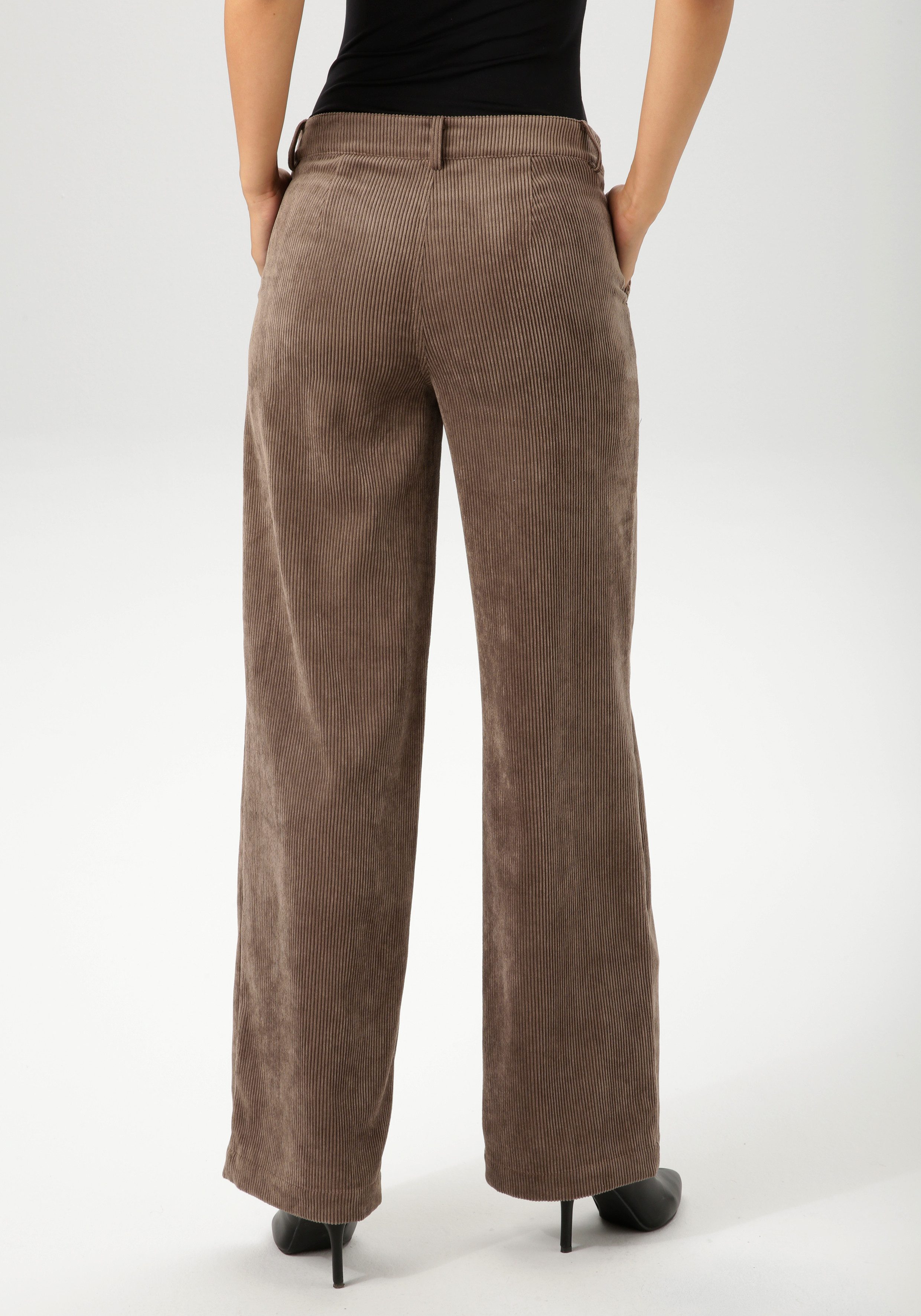Aniston CASUAL Cordhose mit trendigem, weiten Bein – Bild 3 von 5