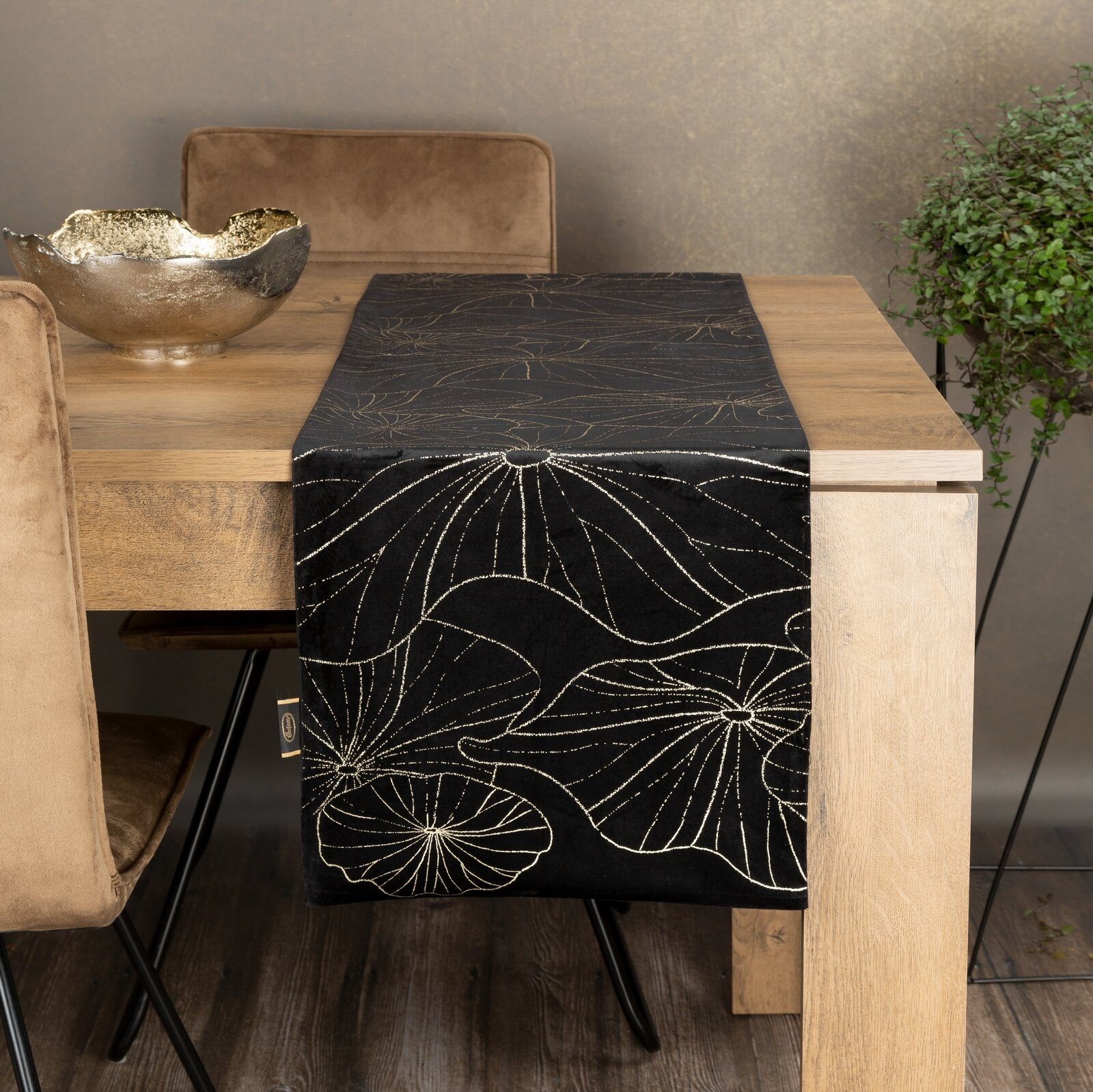 Eurofirany Tischdecke BLINK, Tischläufer, Samt, Velvet, 35x140 cm, 35x180 c günstig online kaufen