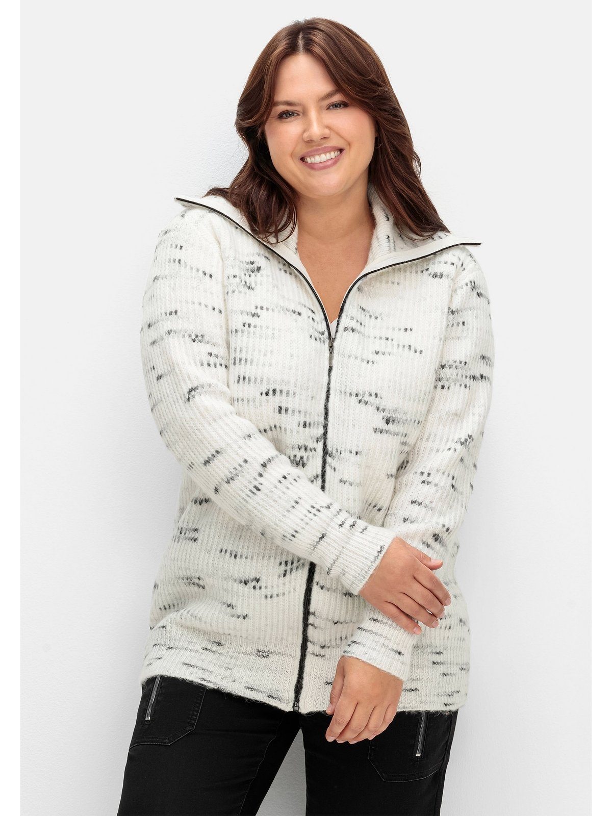 Sheego Strickjacke Große Größen mit Troyerkragen und Reißverschluss