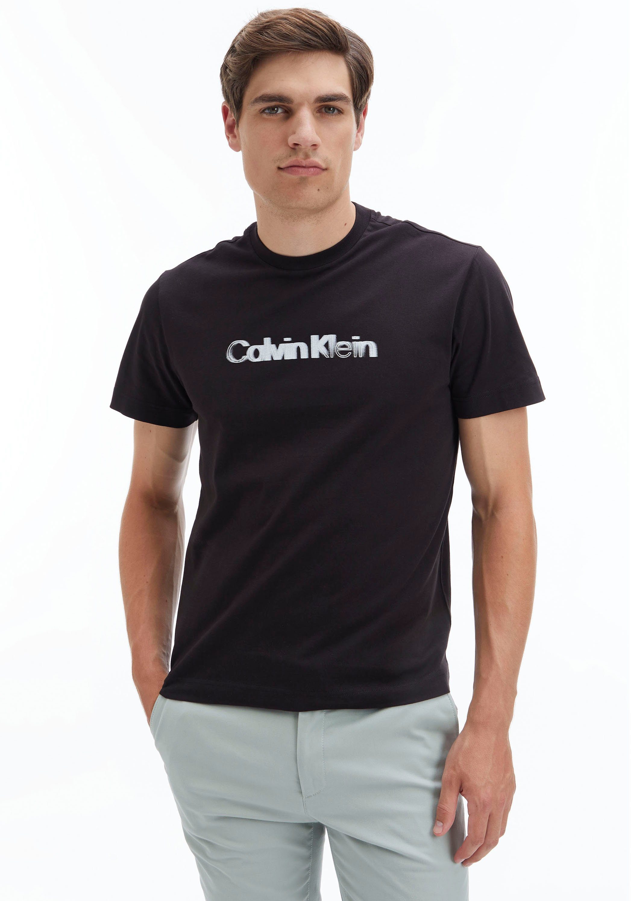 der Kurzarmshirt Calvin Klein Logo Brust Calvin auf mit Klein schwarz