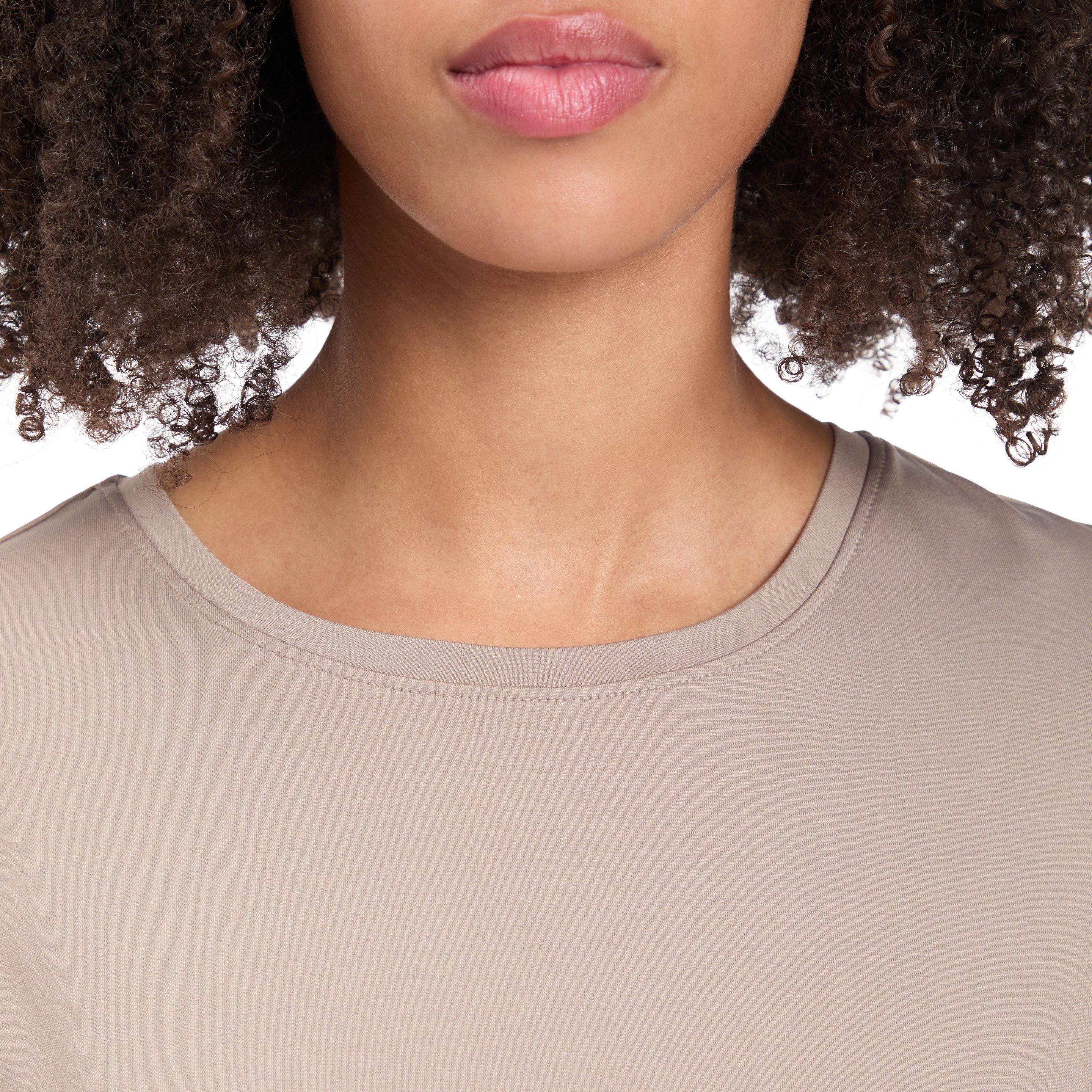 Energetics T-Shirt DA.-T-SHIRT GIANNA SHORT SLEEVE W Loose Fit, längerer Schnitt hinten, kurze Ärmel, Rundhalsausschnitt