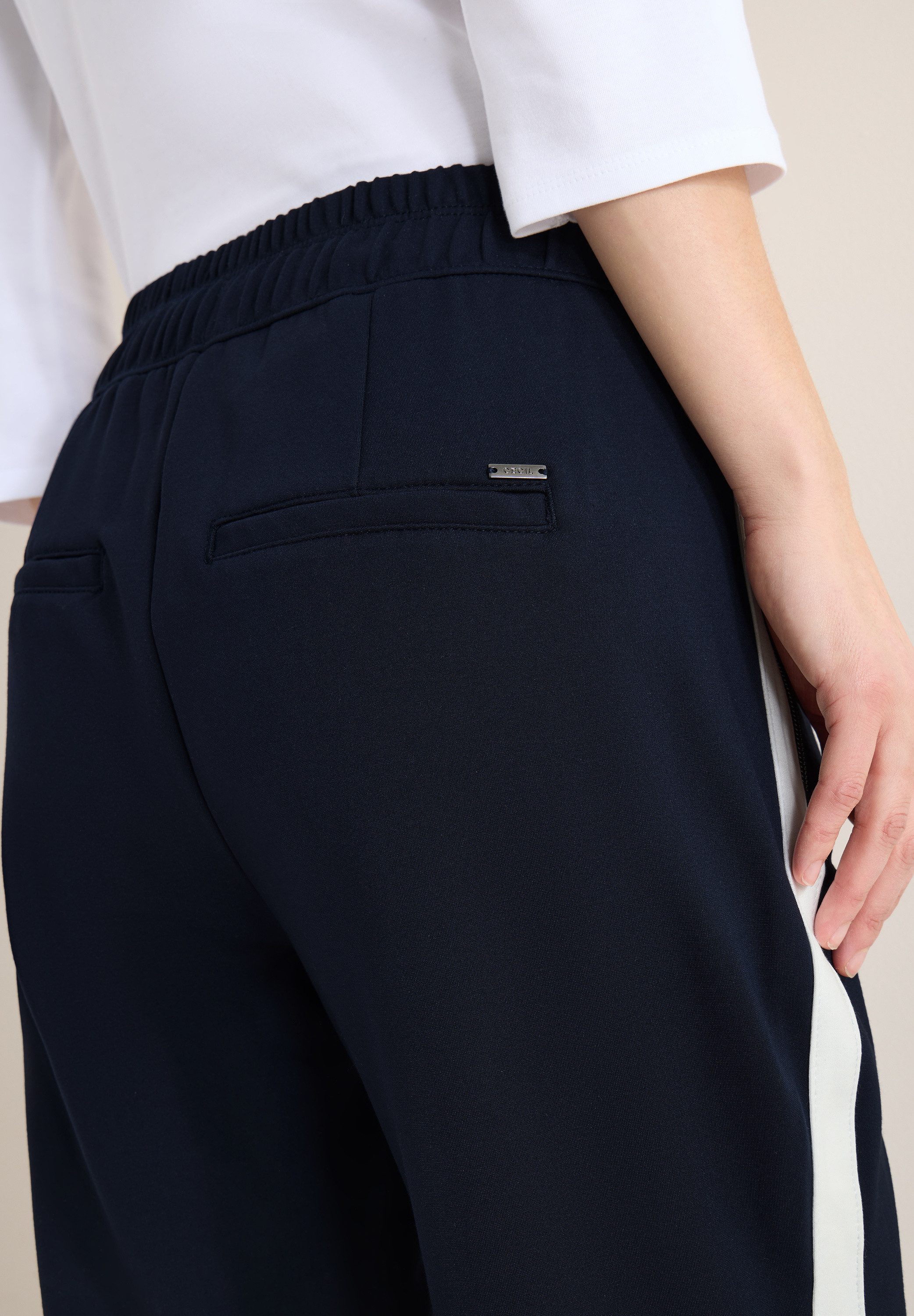CECIL Stoffhose Style Tracey mit Color Block Tape, elastischem Bund mit Tunnelzug – Bild 2 von 5