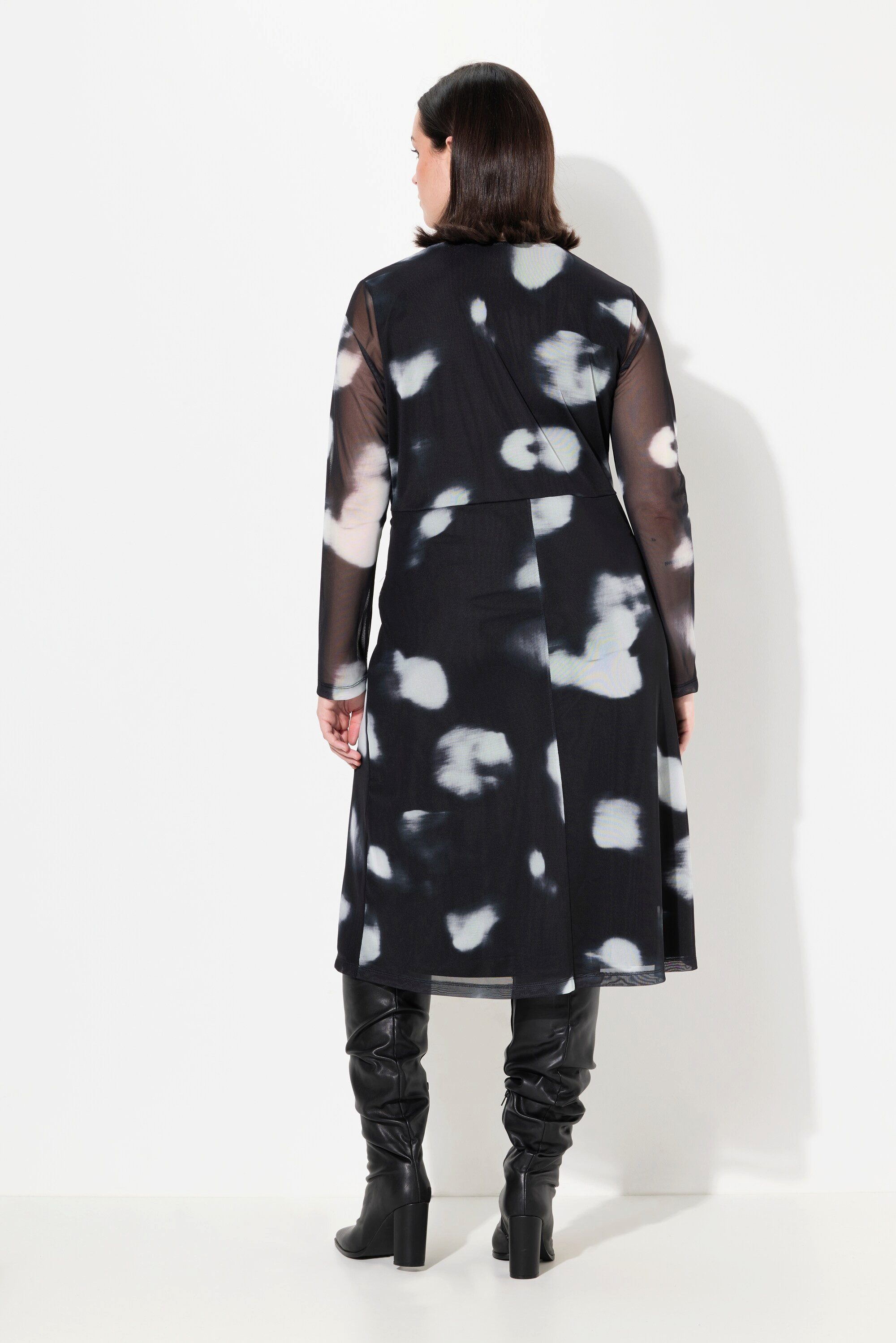 Ulla Popken Minikleid Meshkleid doppellagig Punkte V-Ausschnitt Langarm