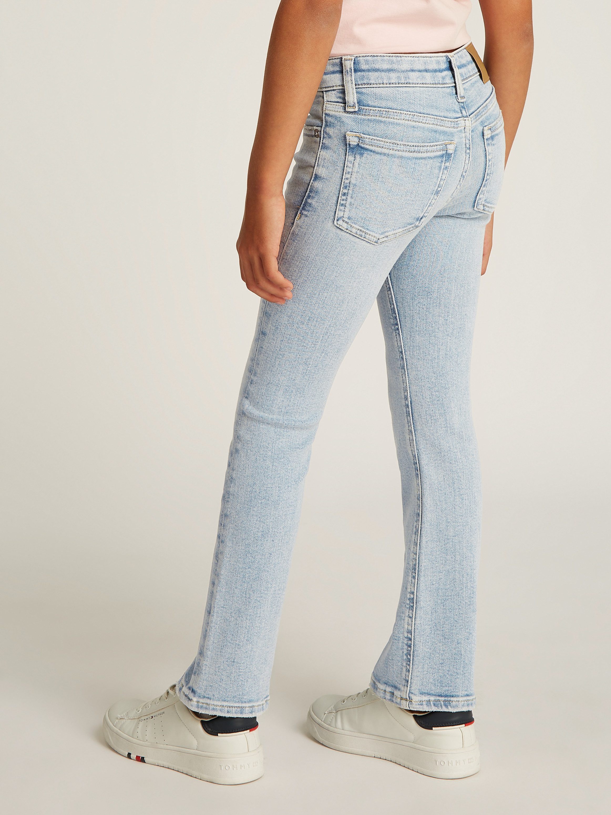 Calvin Klein Jeans Bootcut-Jeans MR FLARE LIGHT BLUE VISUAL DENIM für Kinder bis 16 Jahre mit Logopatch