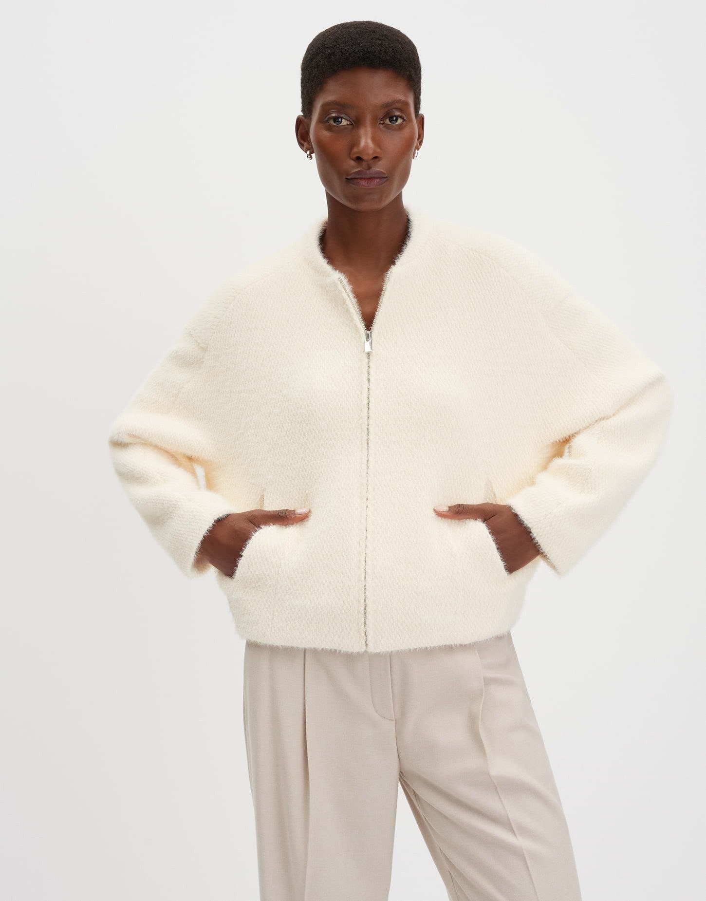 someday Курткиblazer NARISKA Regular mit haariger Struktur Zweifarbiges Design mit weichem Griff und 3D-Struktur