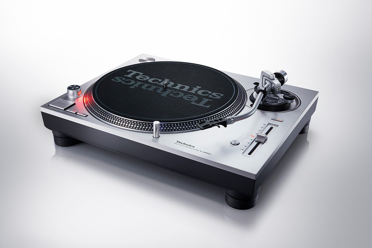 Technics Technics SL-1200MK7 Plattenspieler