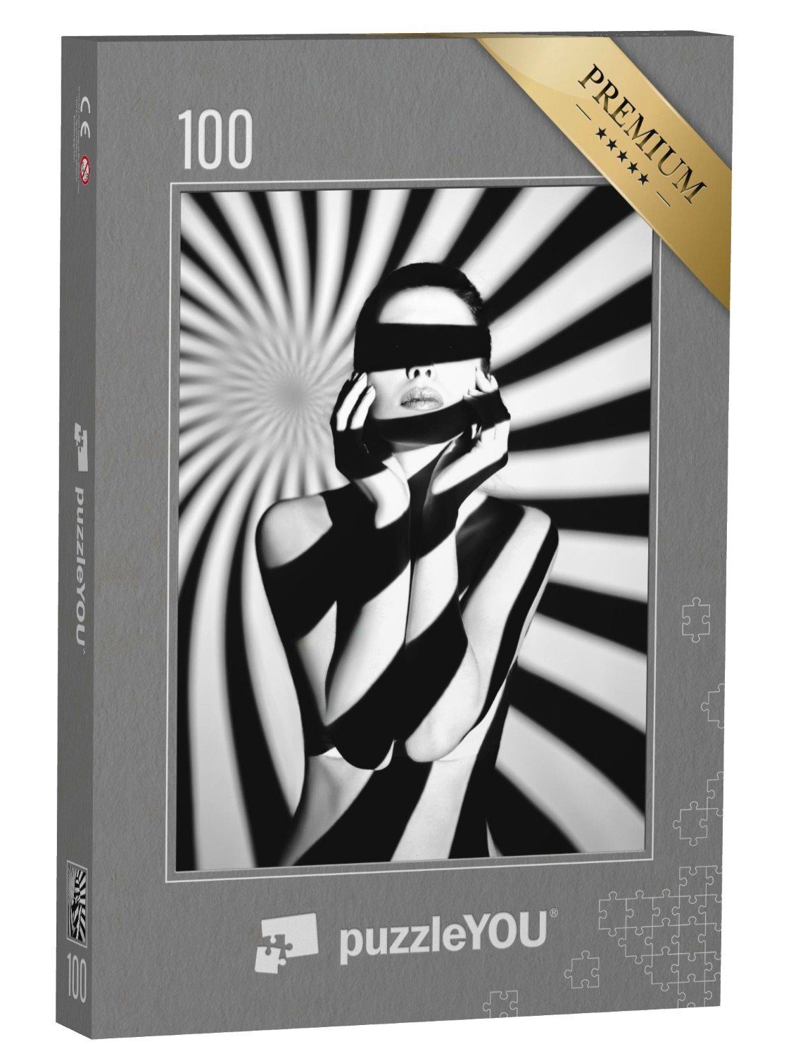 puzzleYOU Puzzle Porträt einer jg. Frau im Licht eines Projektors, 100 Puzzleteile, puzzleYOU-Kollektionen Fotokunst, Schwarz-Weiß