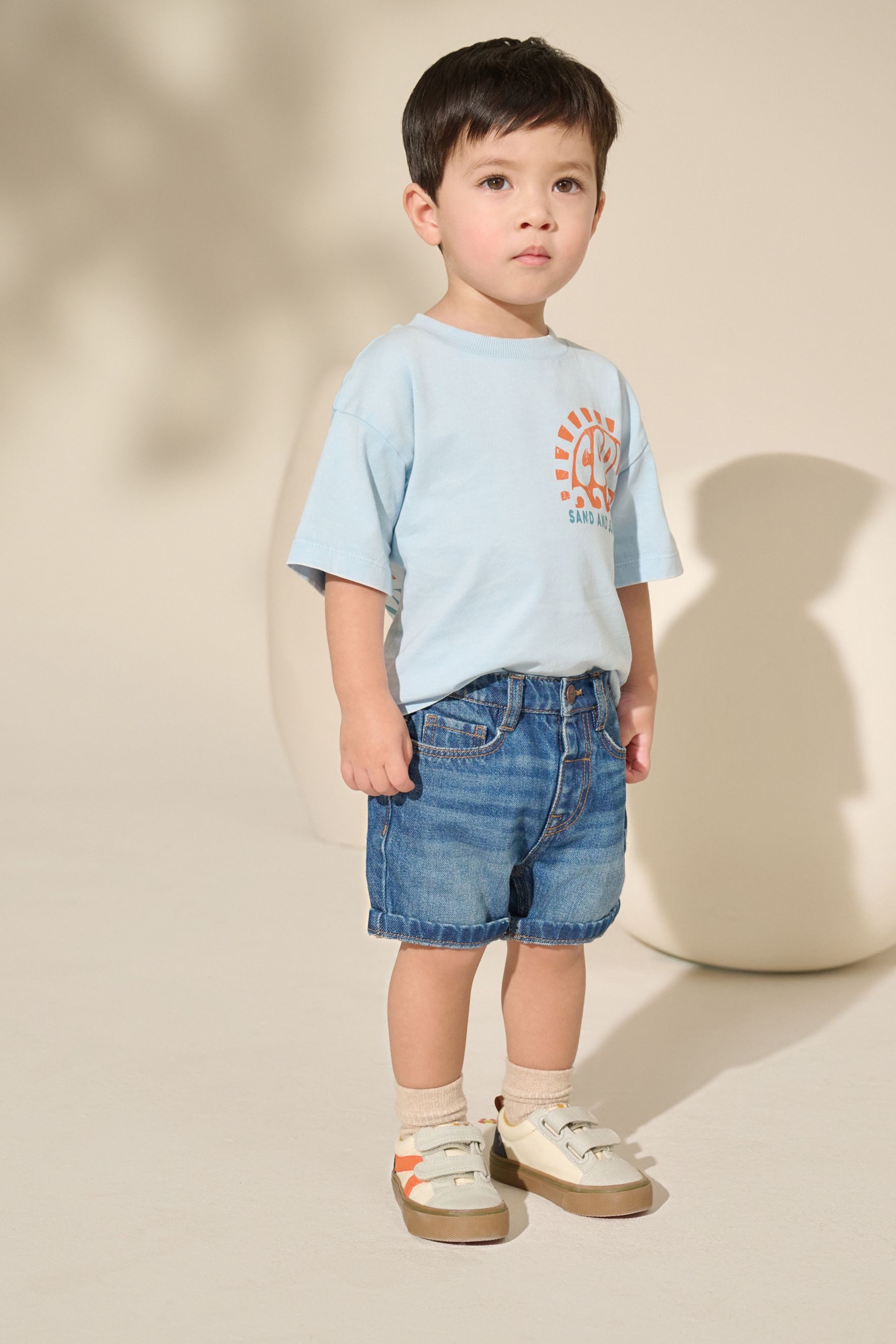 Next Jeansshorts Denim shorts made from 100% cotton (1-piece)