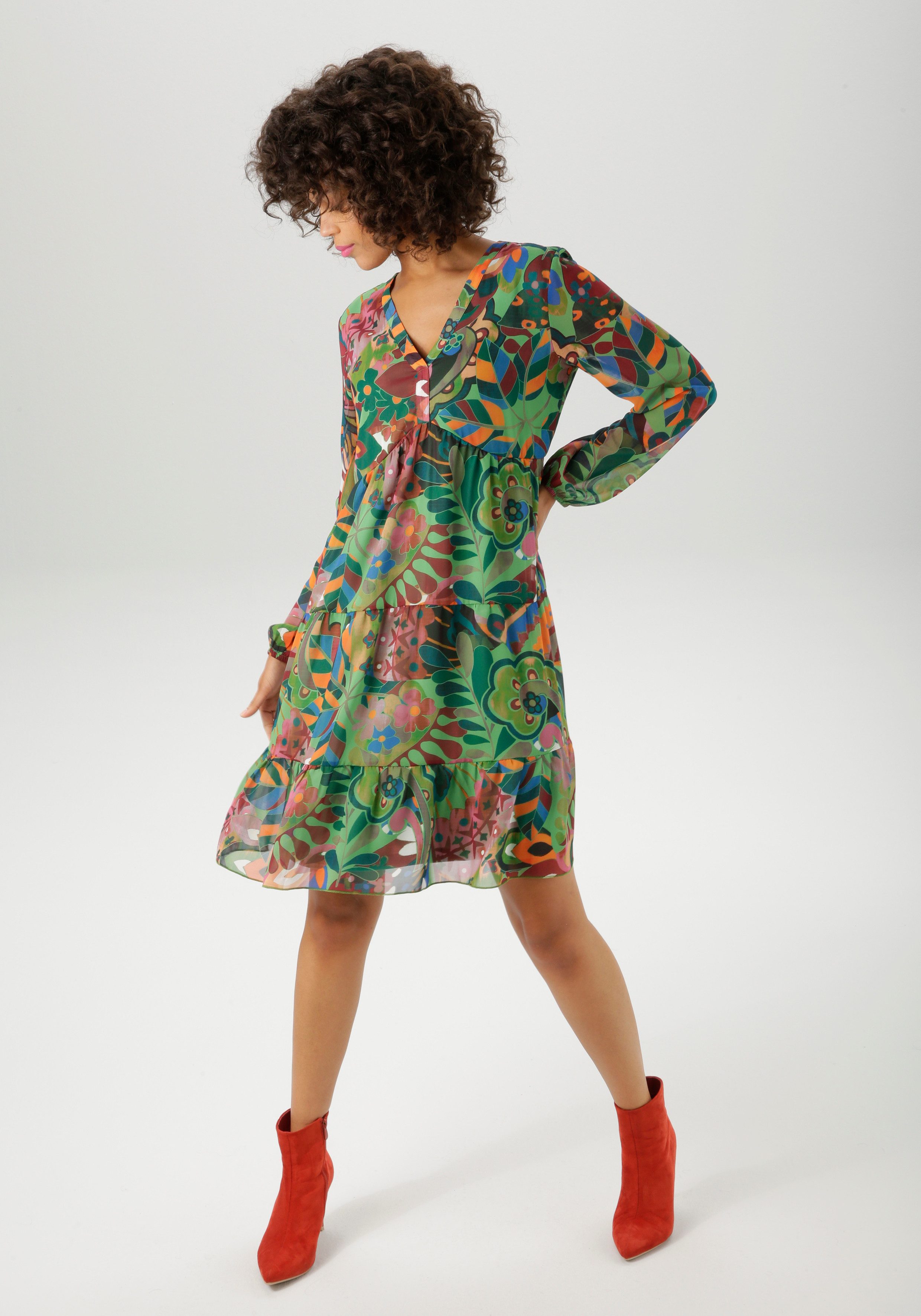 Aniston CASUAL Tunikakleid mit fantasievollem, grafischen Blumendruck günstig online kaufen