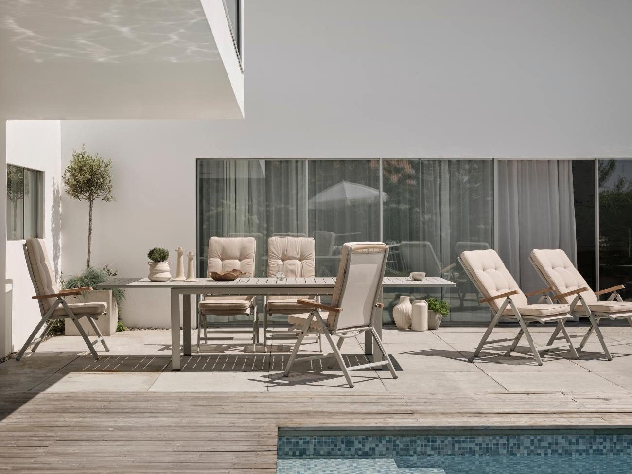 Brafab Esstisch Lomma, 194-312x100 cm, Hellgrau, Ausziehbar