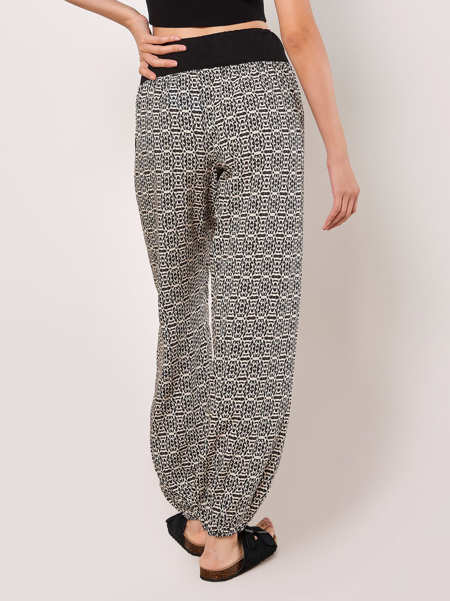 Apricot Jogger Pants Ikat-Jersey-Jogginghose mit Gummibund